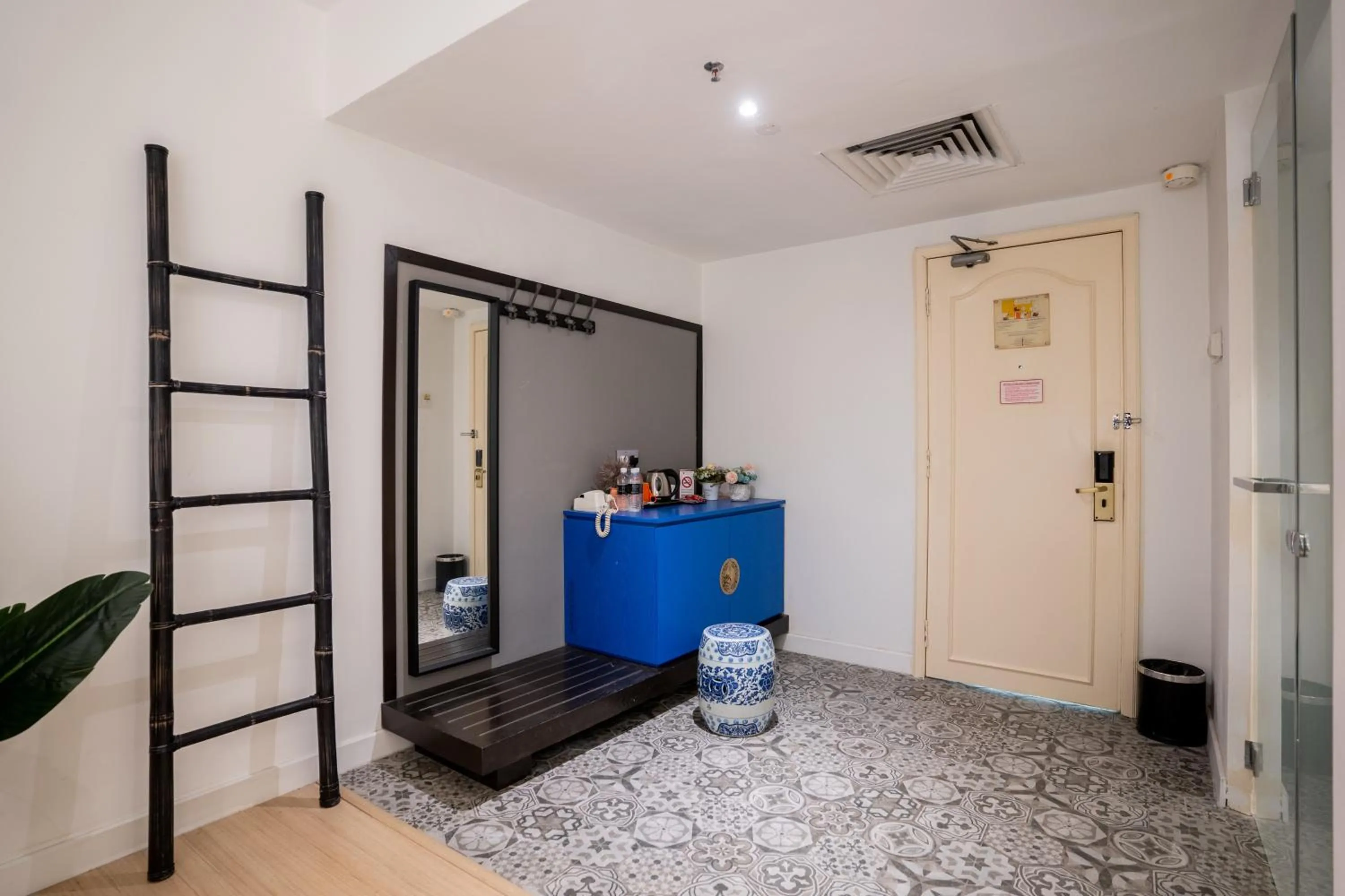 Floresta Hotel Chinatown