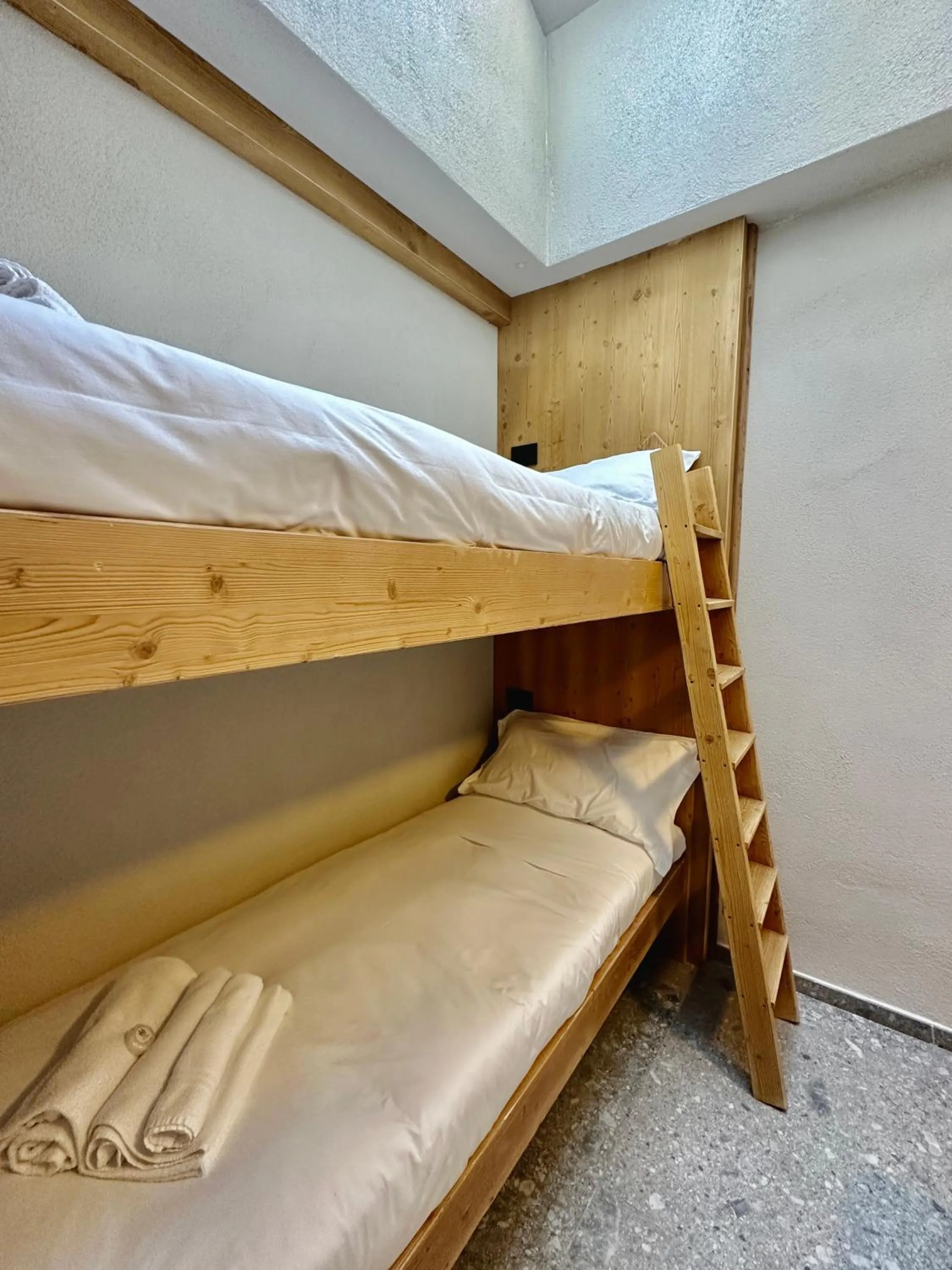 bunk bed, Bed in Apartments Du Parc