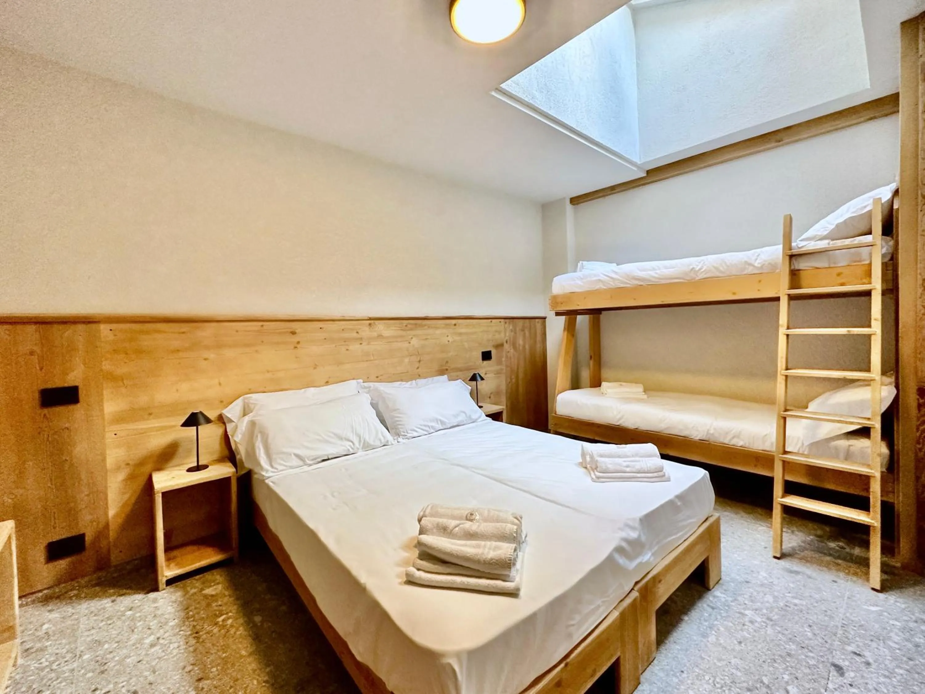 Photo of the whole room, Bed in Apartments Du Parc