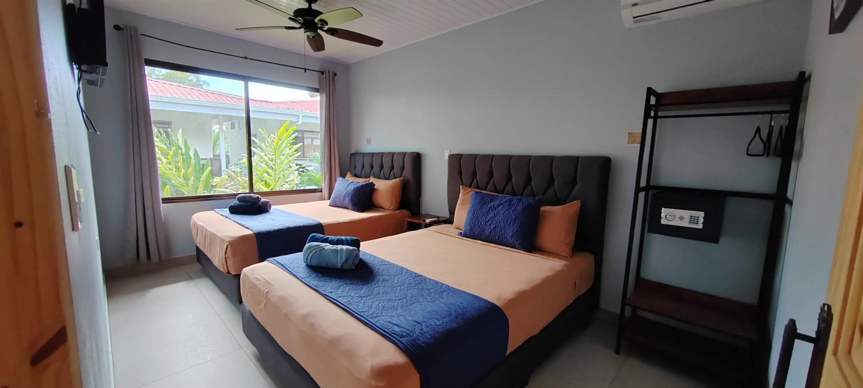 Bed in Ballena Rey Hotel