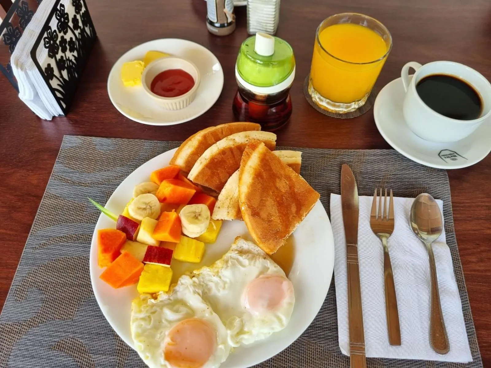 Food and drinks in Ballena Rey Hotel