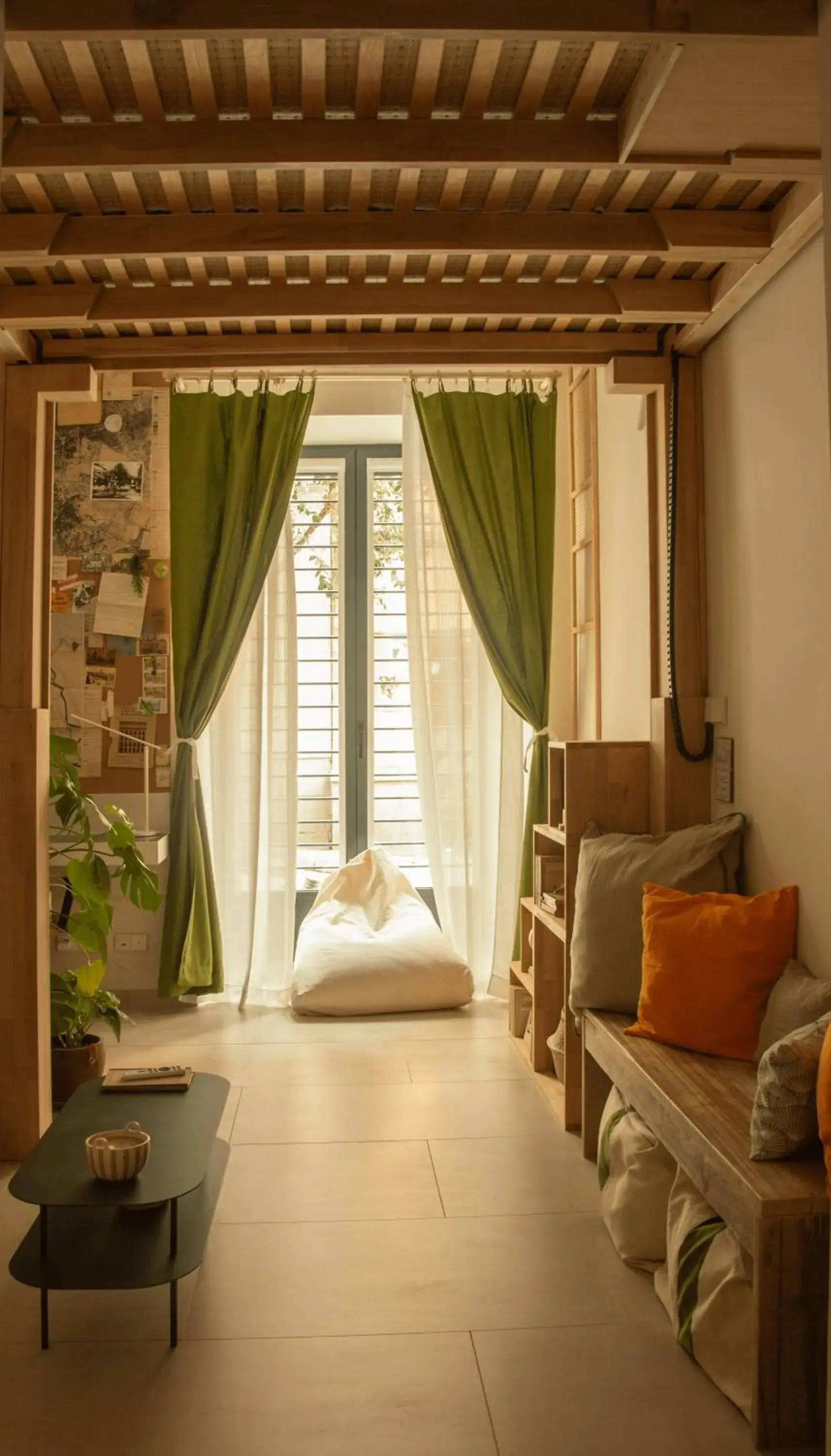 Studio - single occupancy in 4 Bears Studios Studio - single occupancy in 4 Bears Studios