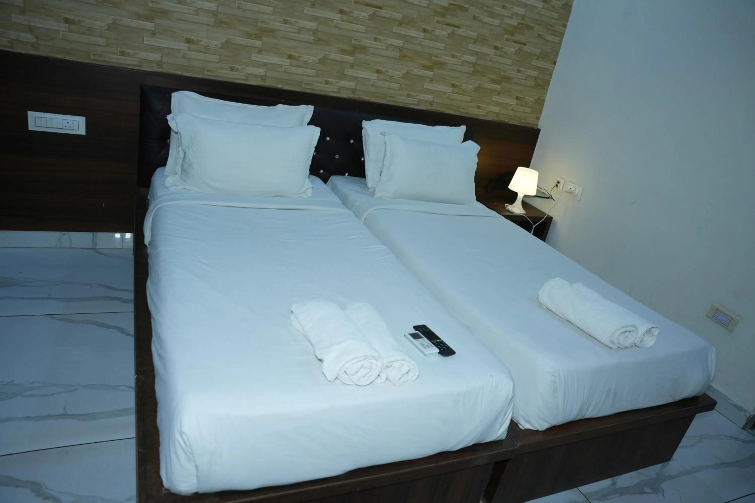 Bed in Hotel Plaza Hyderabad Airport Zone