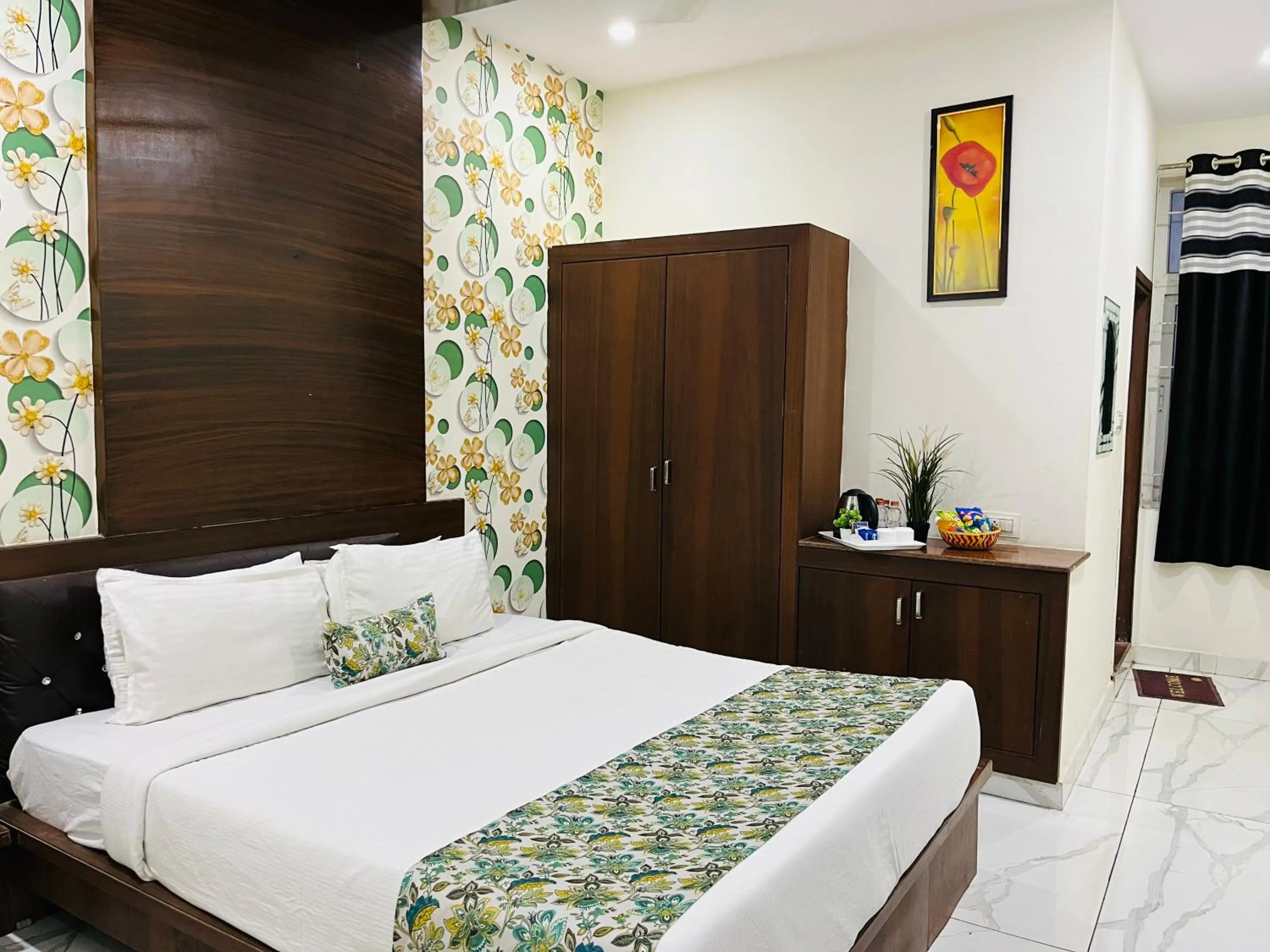 Bed in Hotel Plaza Hyderabad Airport Zone