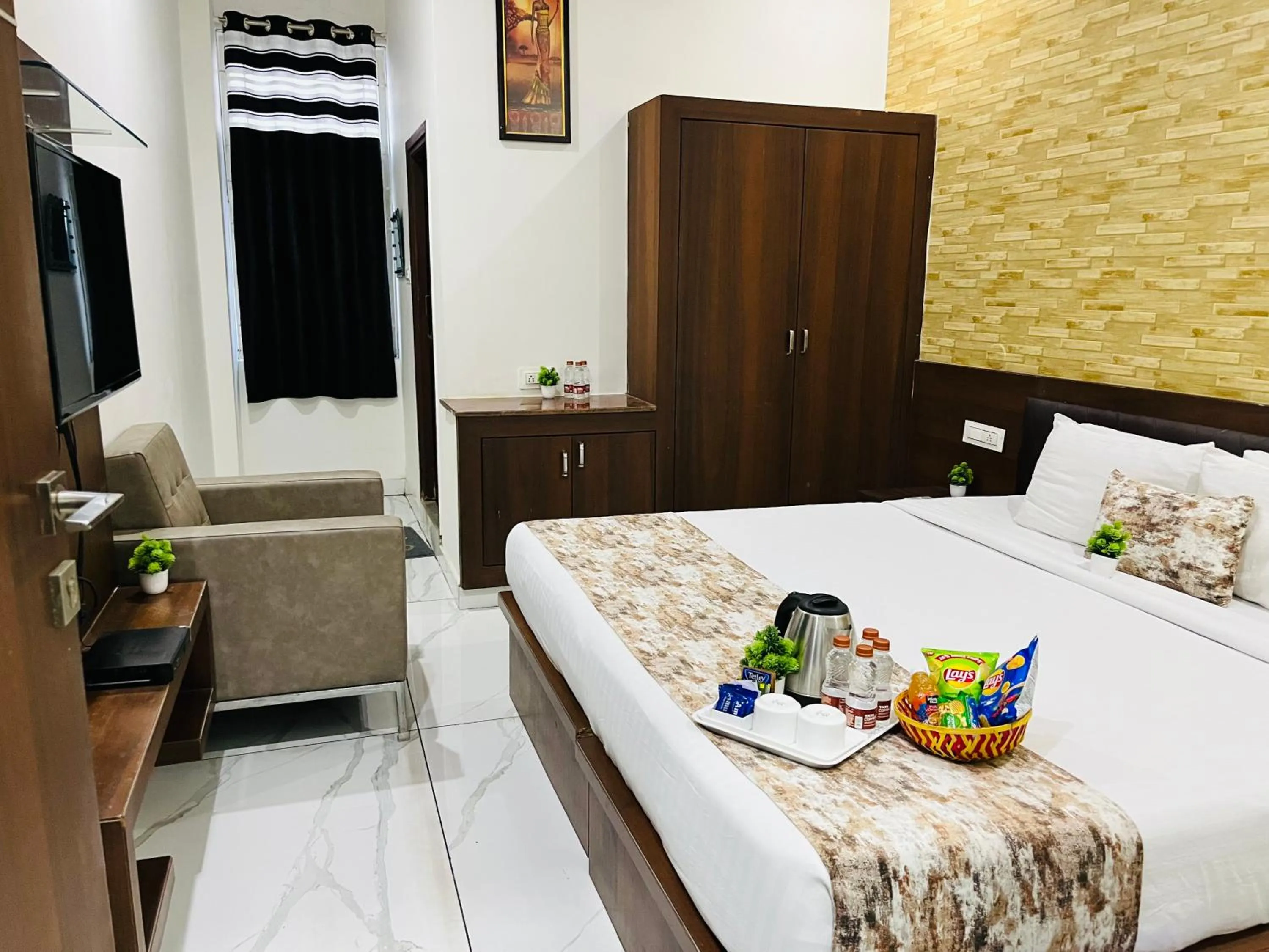 Bed in Hotel Plaza Hyderabad Airport Zone