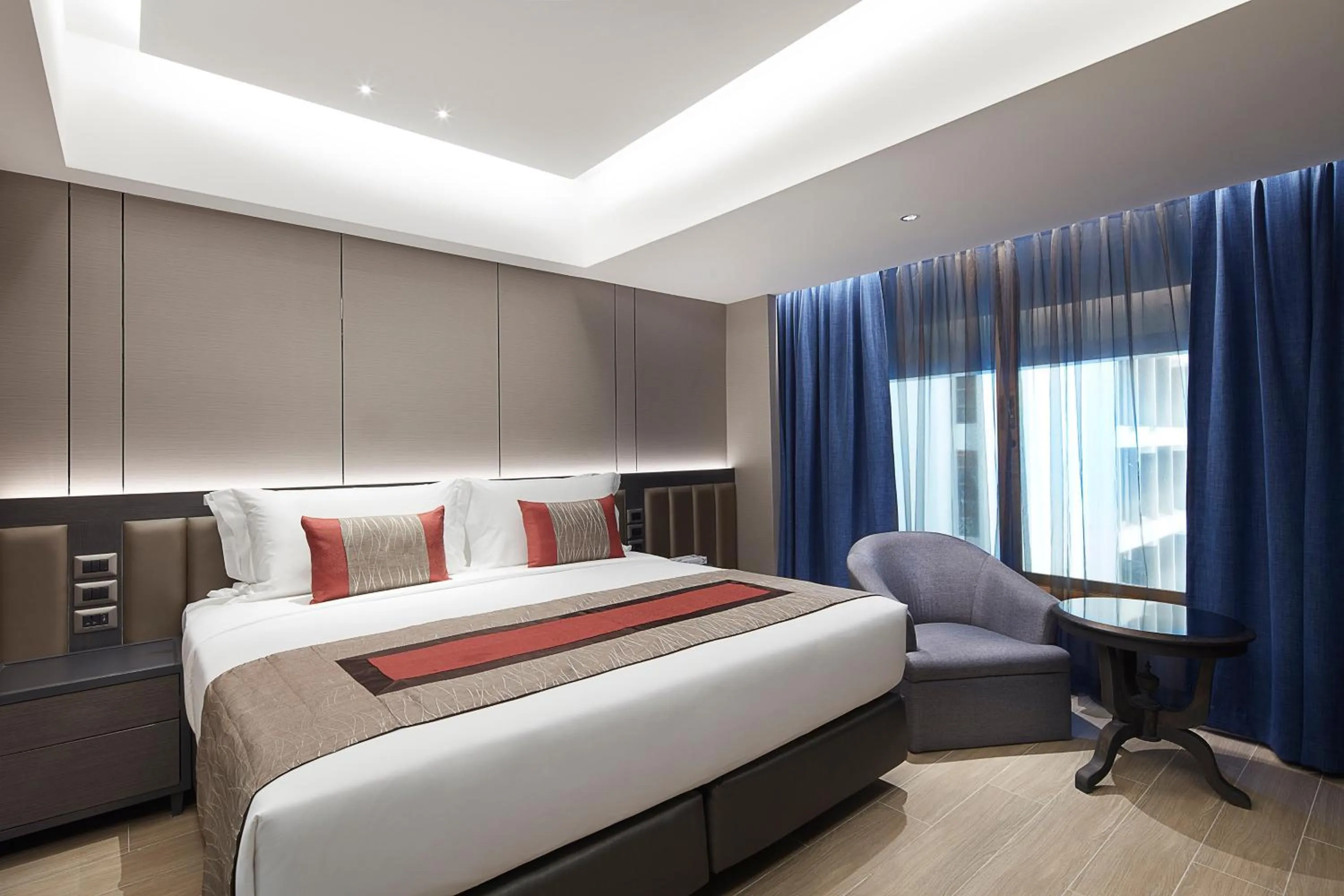 Bed in Grace At Five by Grace Hotel Bangkok