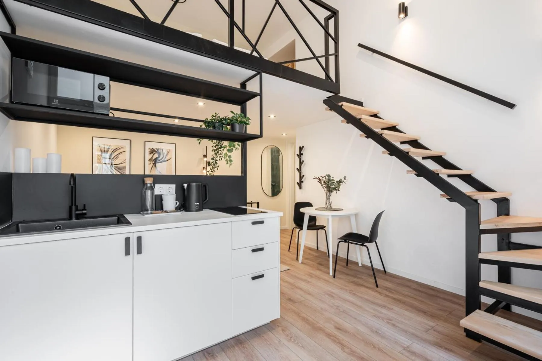Deluxe Apartment with Gallery in N36- Boutique Apartments, Best Location, By BQA