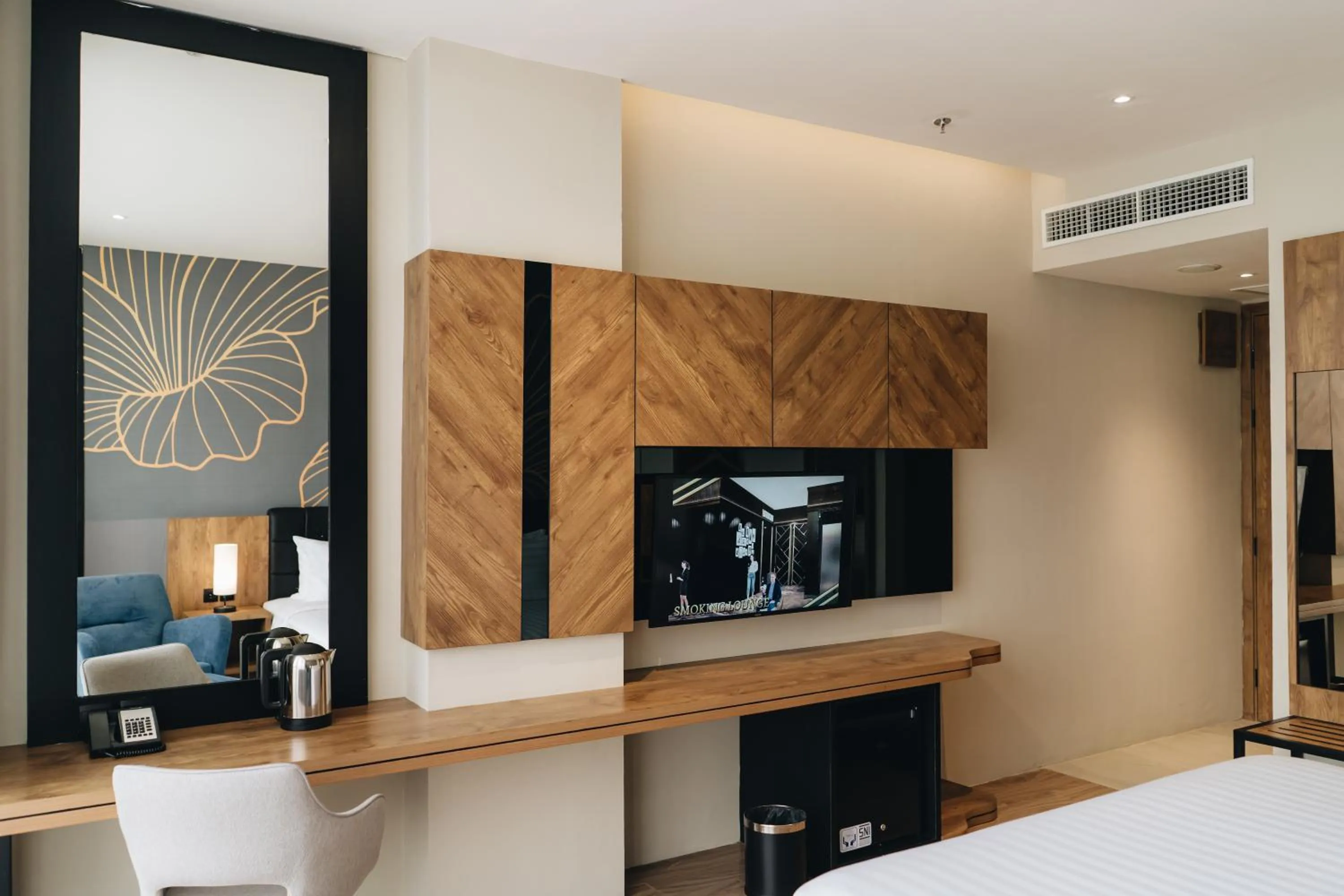 Property building, Bed in Grand Central Premier