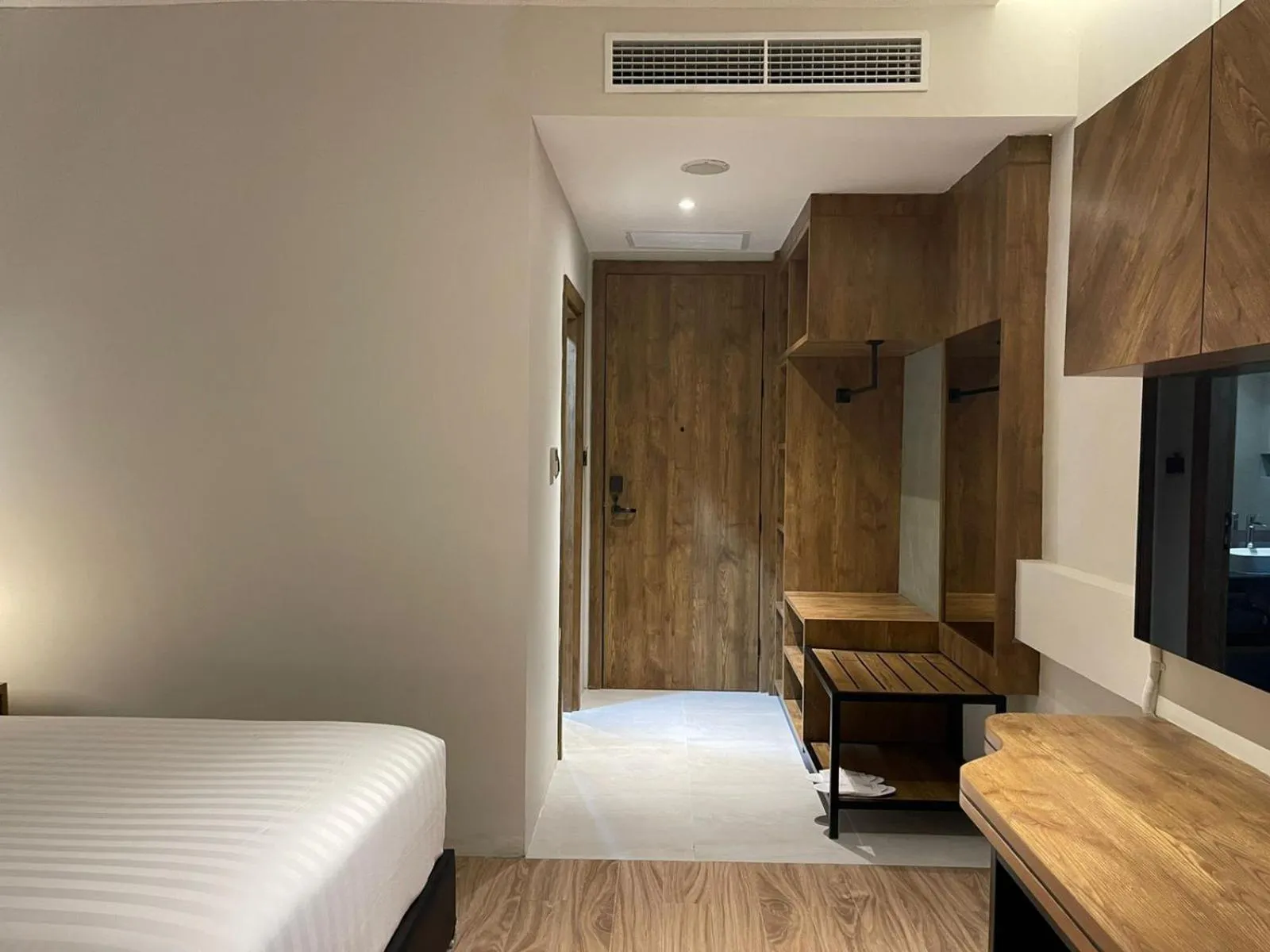 Property building, Bed in Grand Central Premier