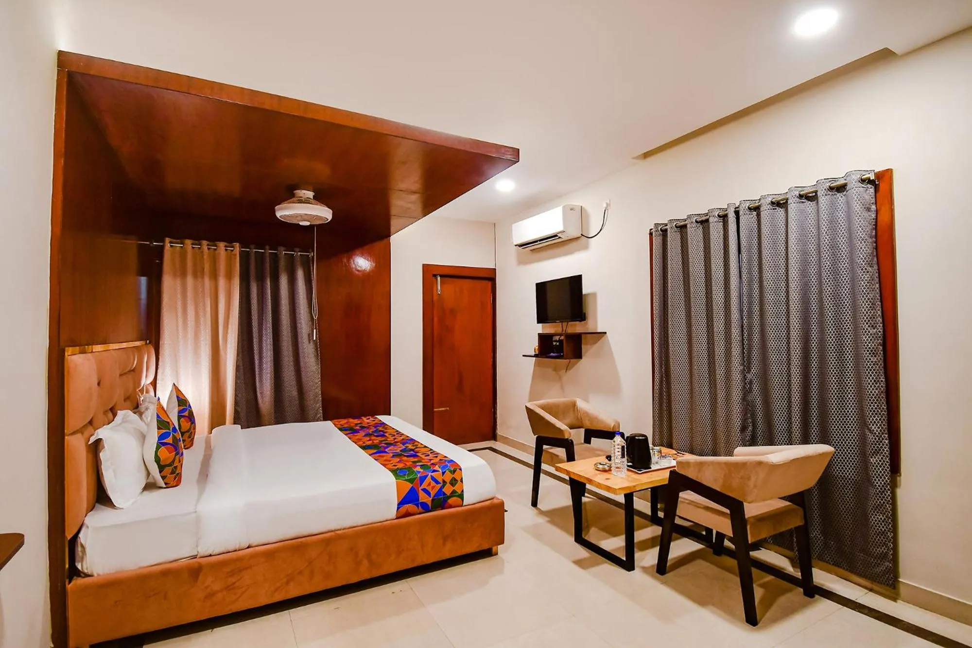 TV and multimedia, Bed in FabHotel Greenland Grand - Nr Kalinga Stadium
