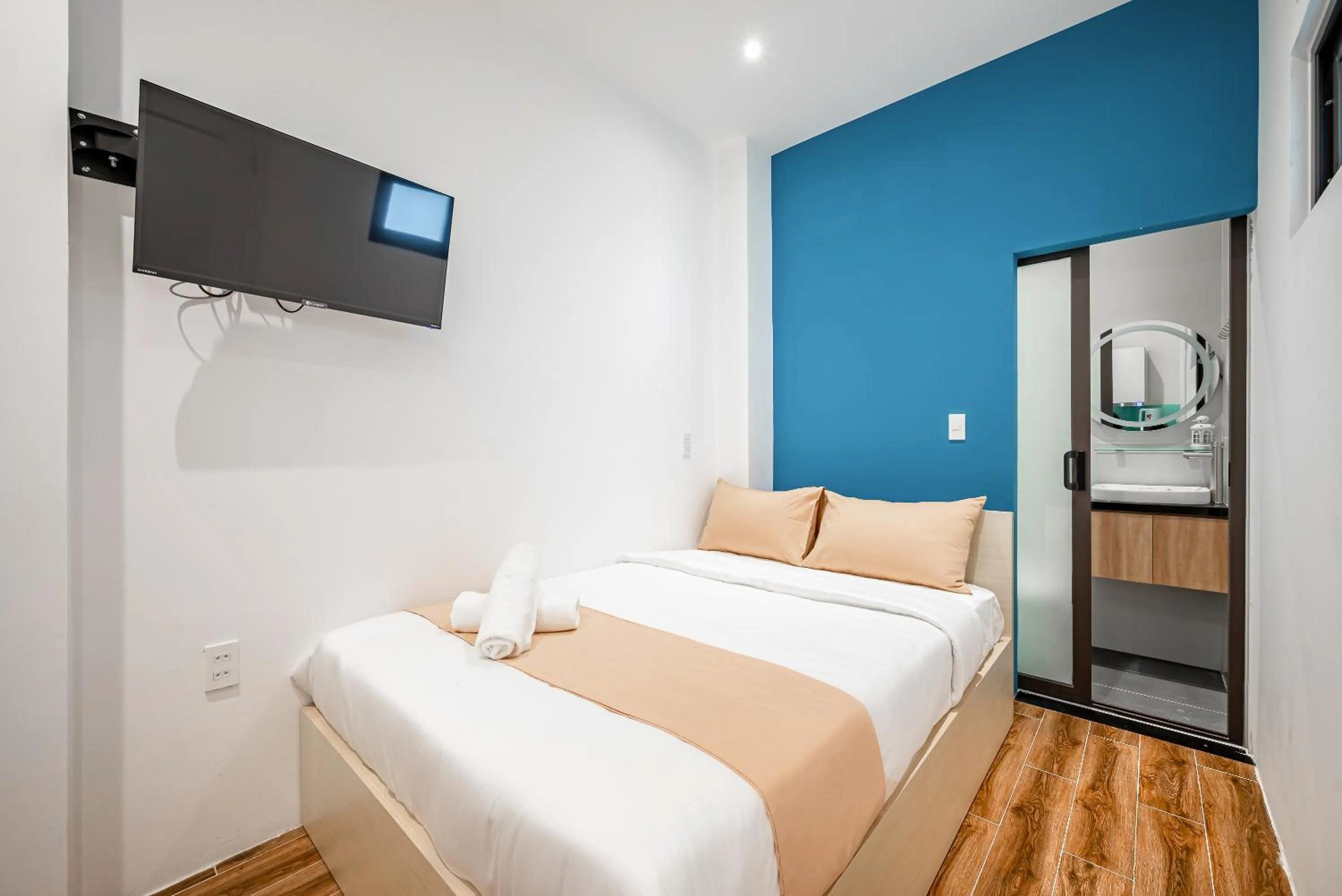 Bed in Cozrum Homes - Autumn House