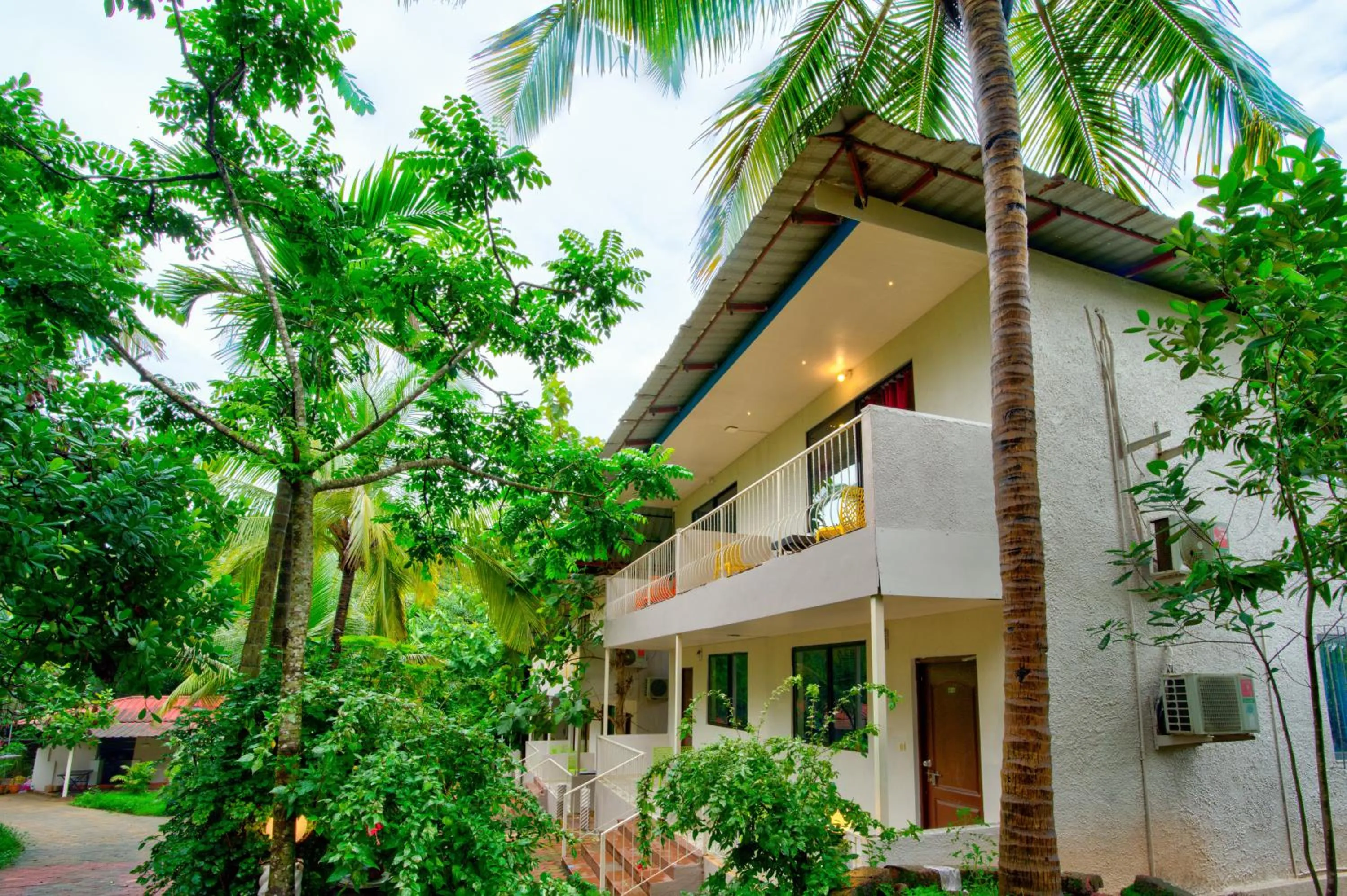 Spring in La Station Resort Vagator