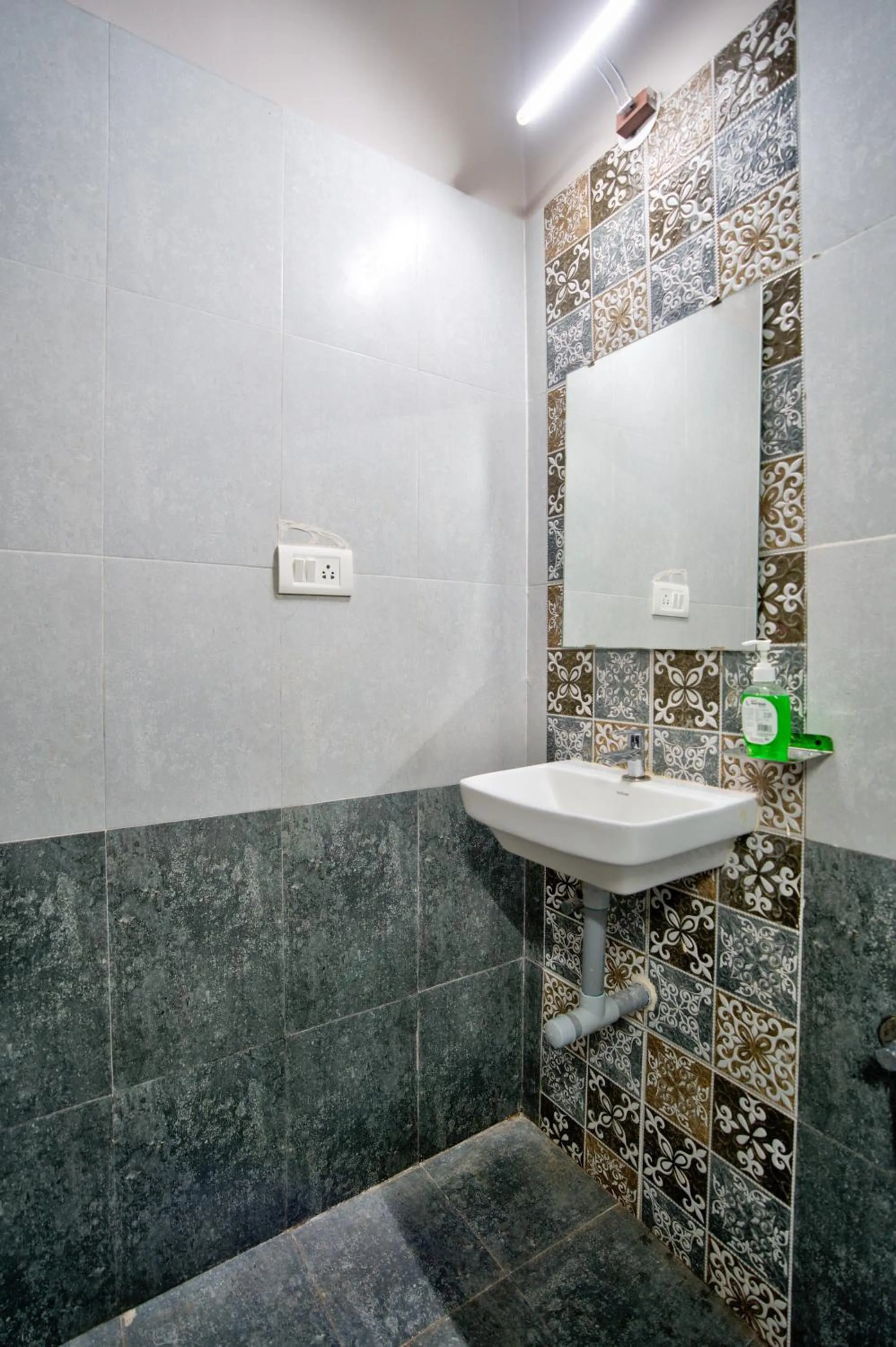 Bathroom in La Station Resort Vagator