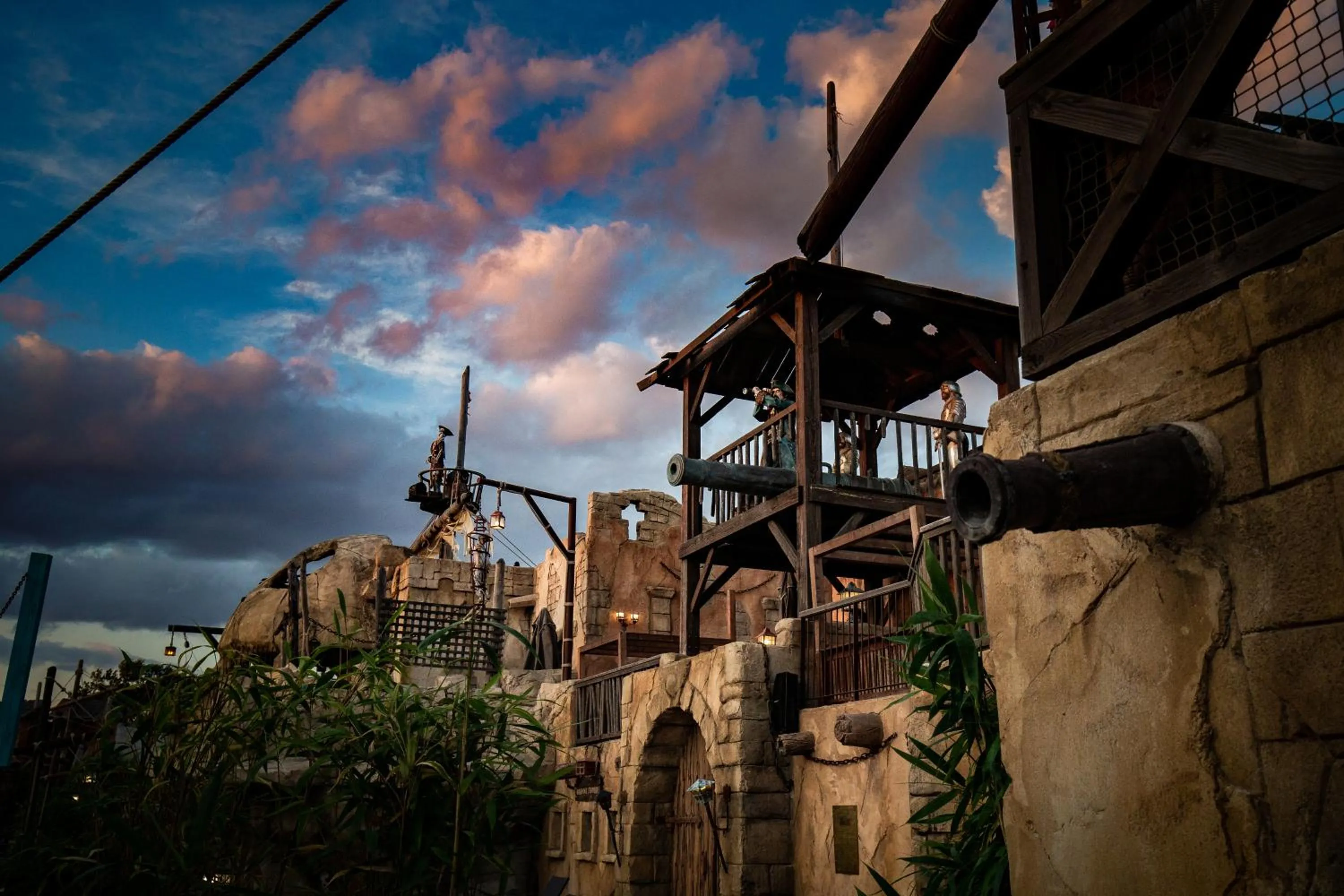 Swimming pool in Hôtel Pirates World