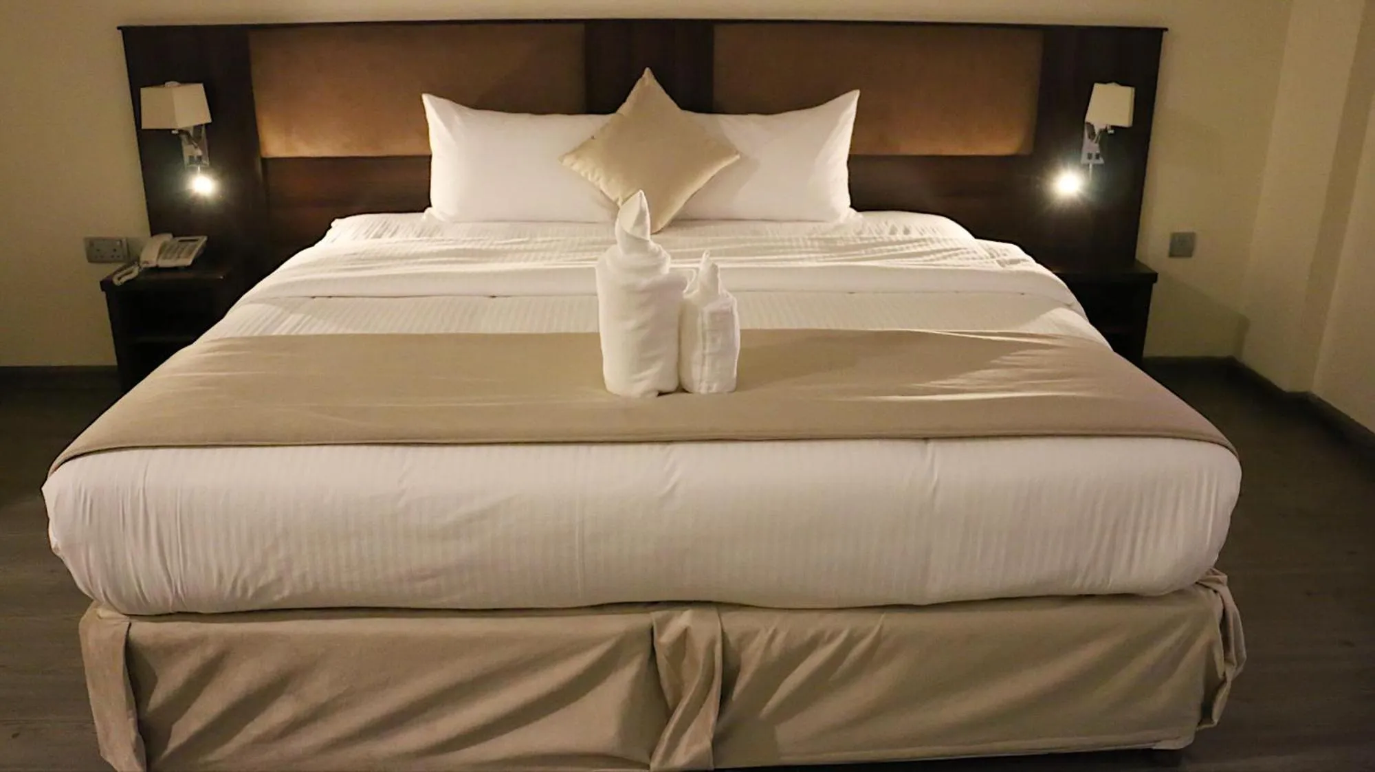 Bed in Weekdays Hotel