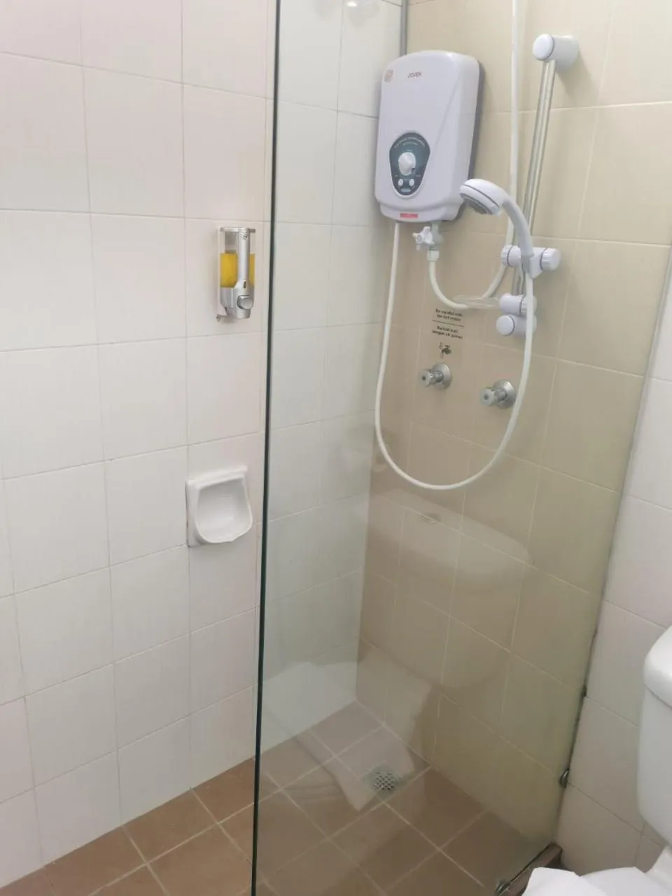 Shower in Lovita Hotel Kuantan
