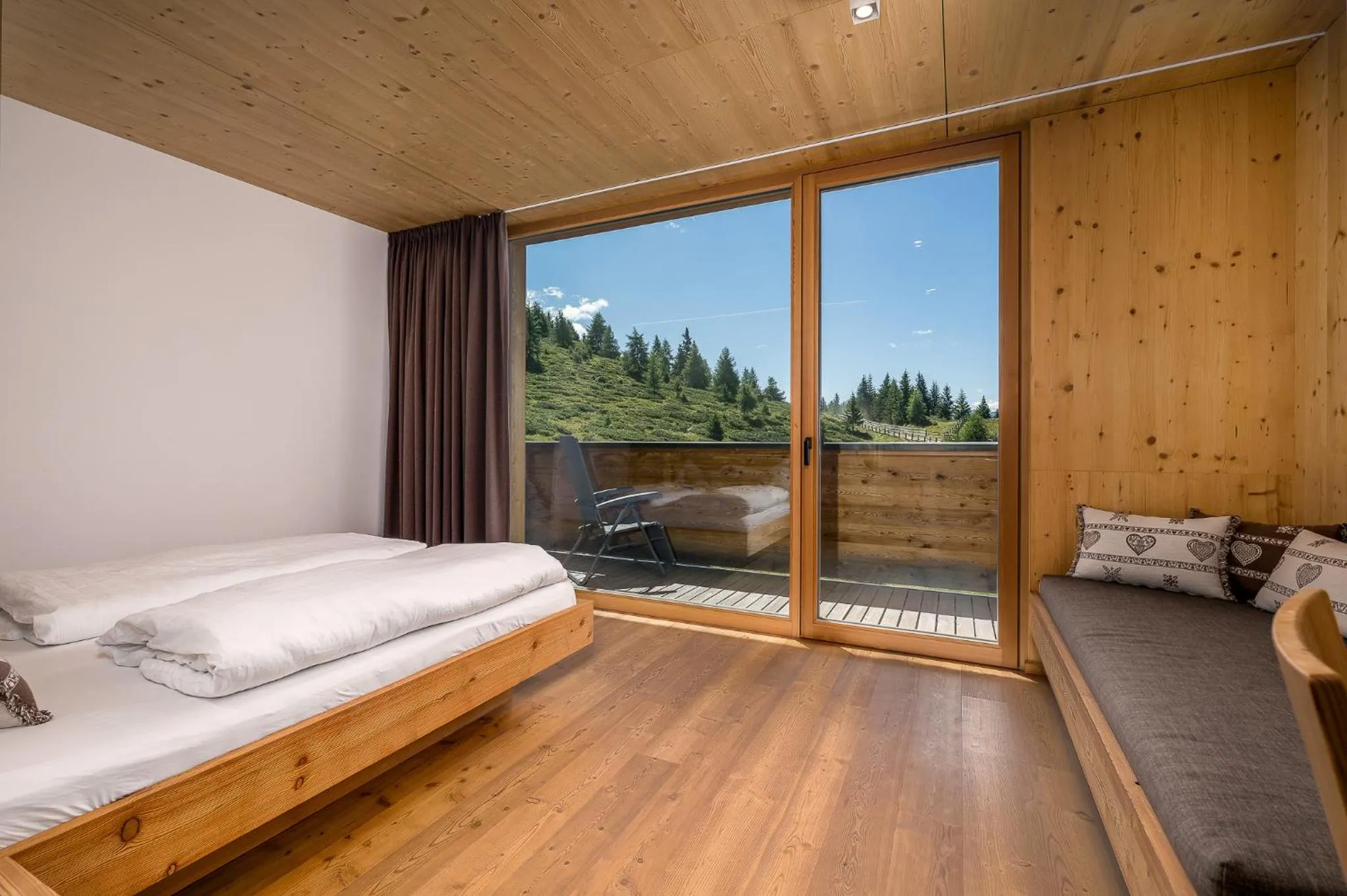 Deluxe Double Room with Balcony in Starkenfeldhütte