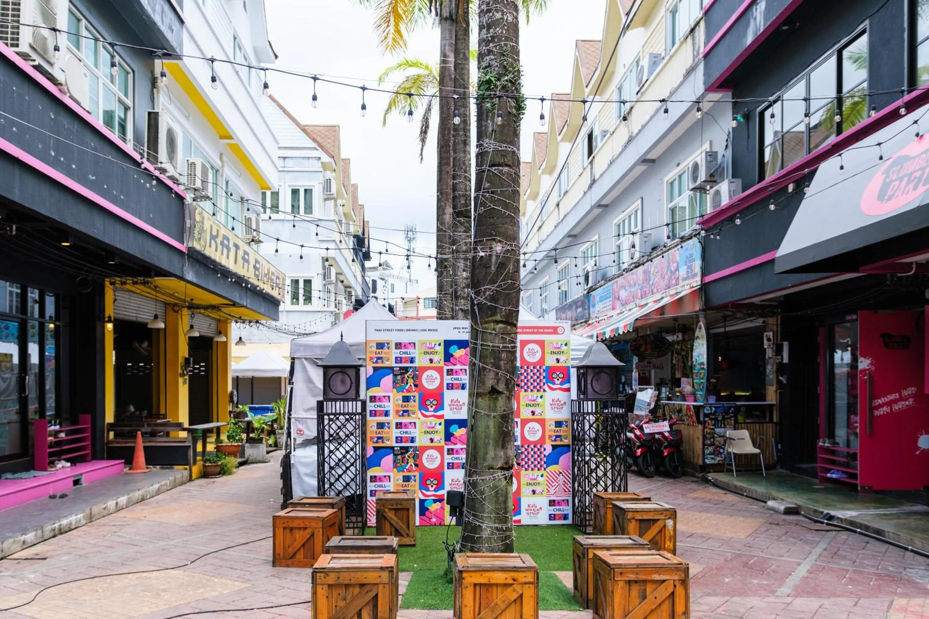 Slumber Surf Phuket Kata