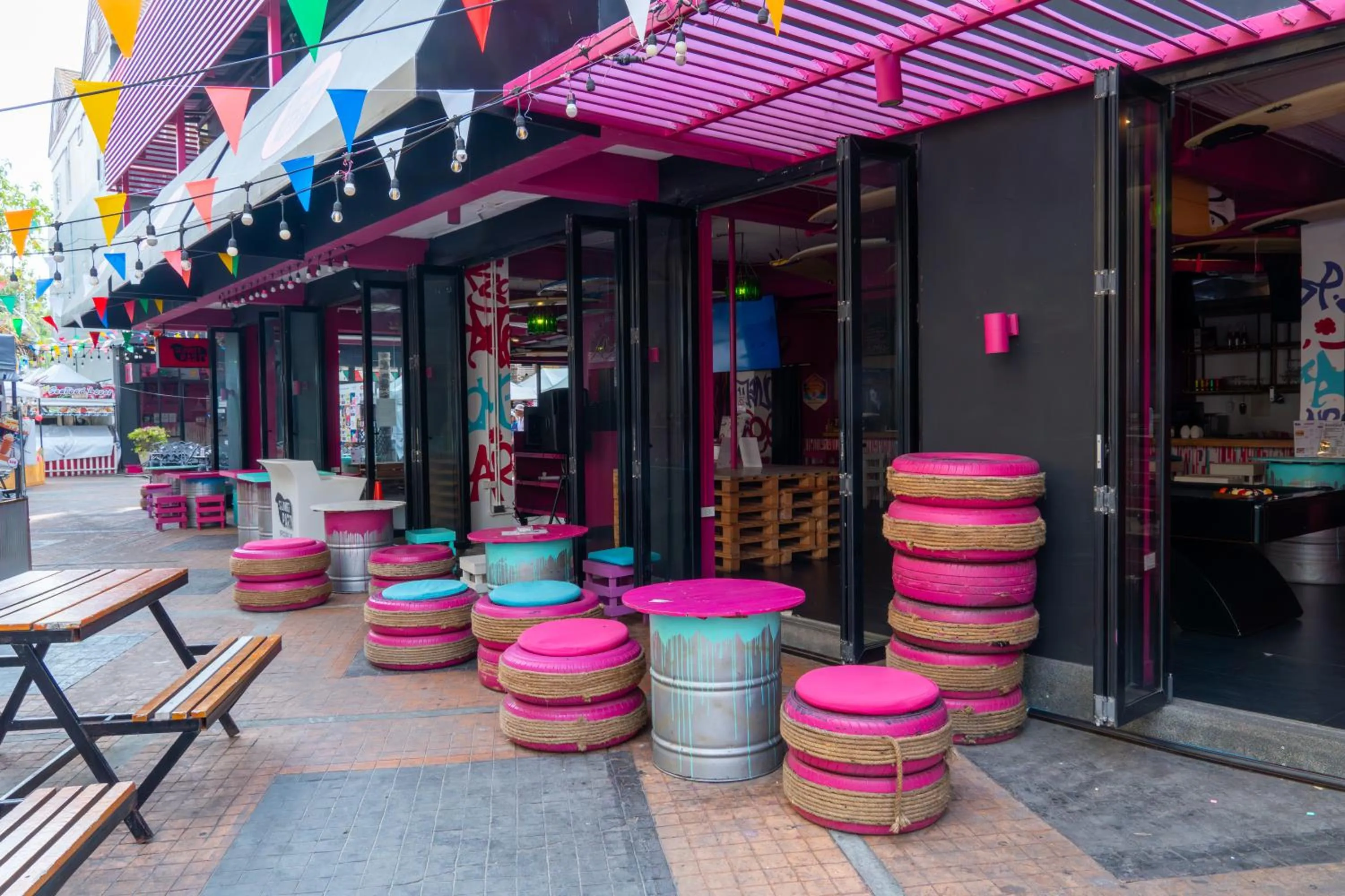 Slumber Surf Phuket Kata