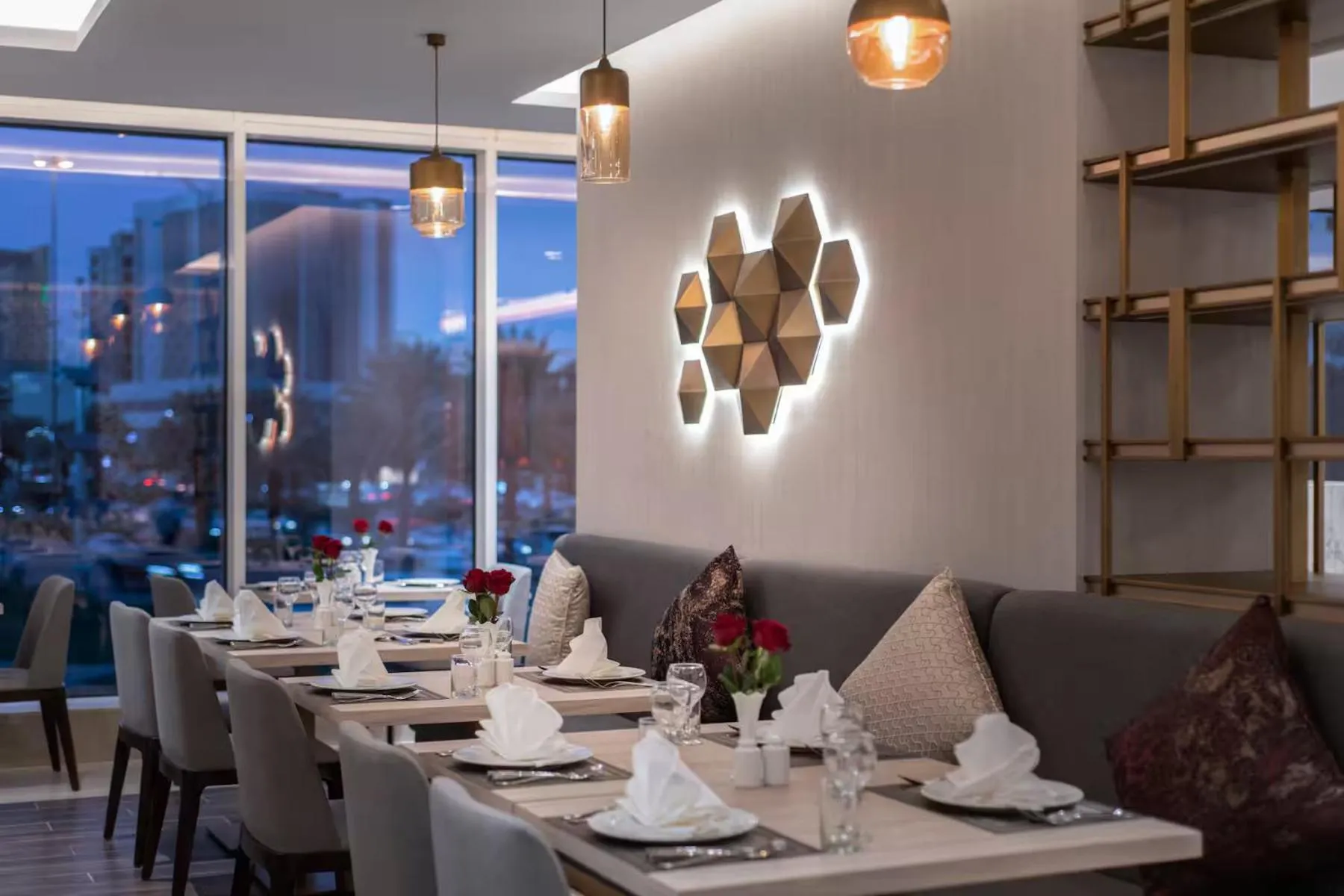 Restaurant/places to eat in Ramada by Wyndham Riyadh King Fahd Road