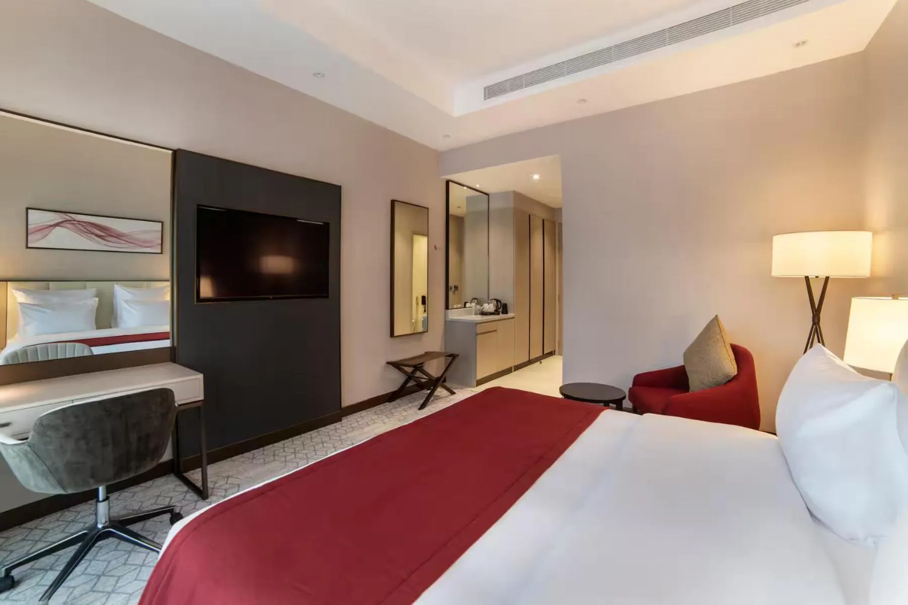 Bedroom, Bed in Ramada by Wyndham Riyadh King Fahd Road