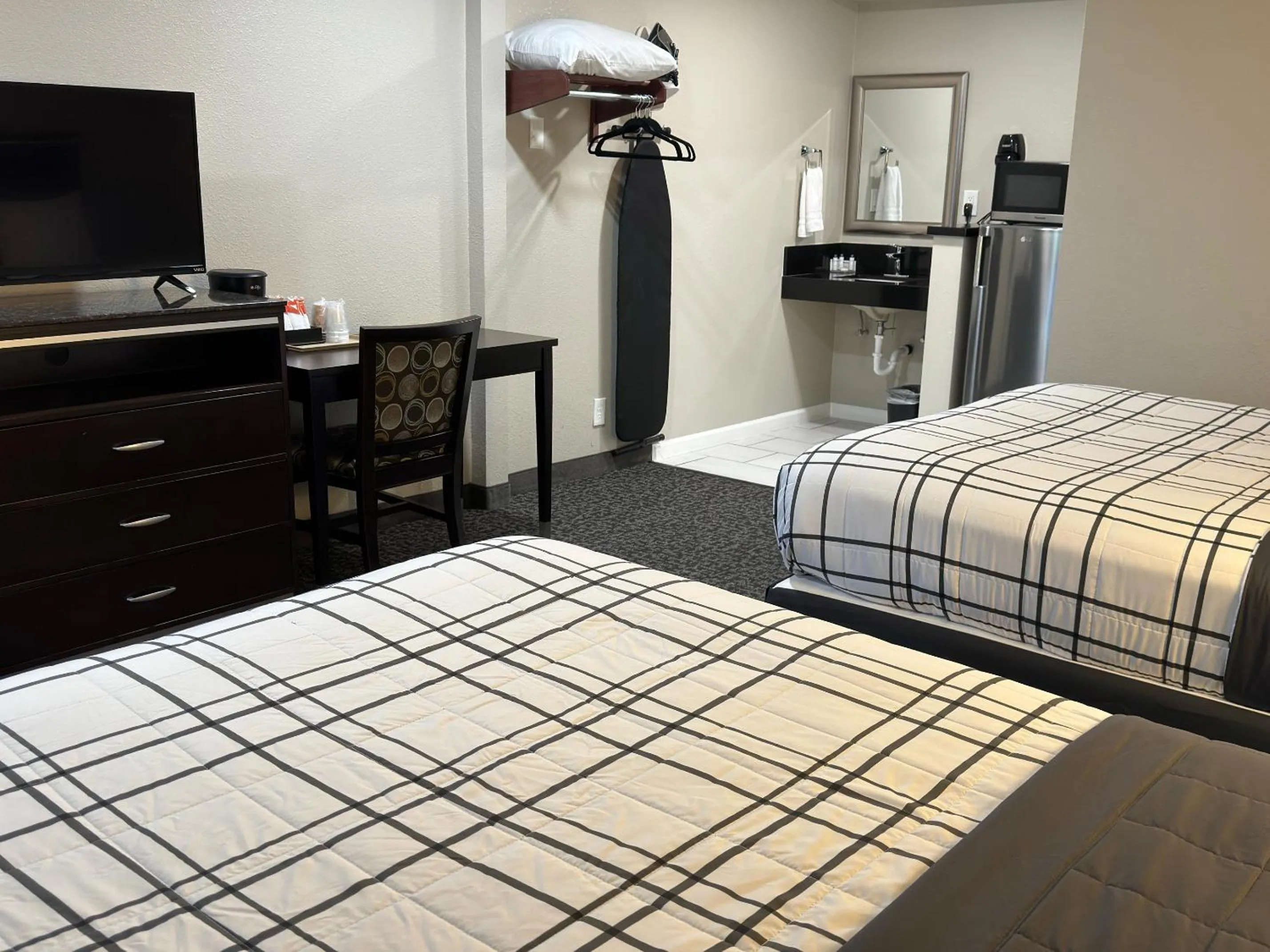 Bed in Royal Inn Eugene- Airport