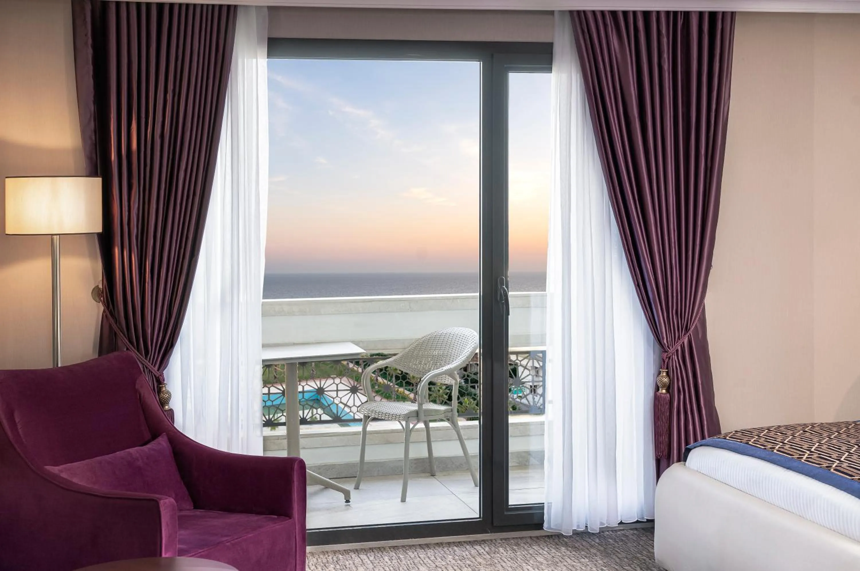 View (from property/room), Bed in Ramada Plaza by Wyndham Silivri