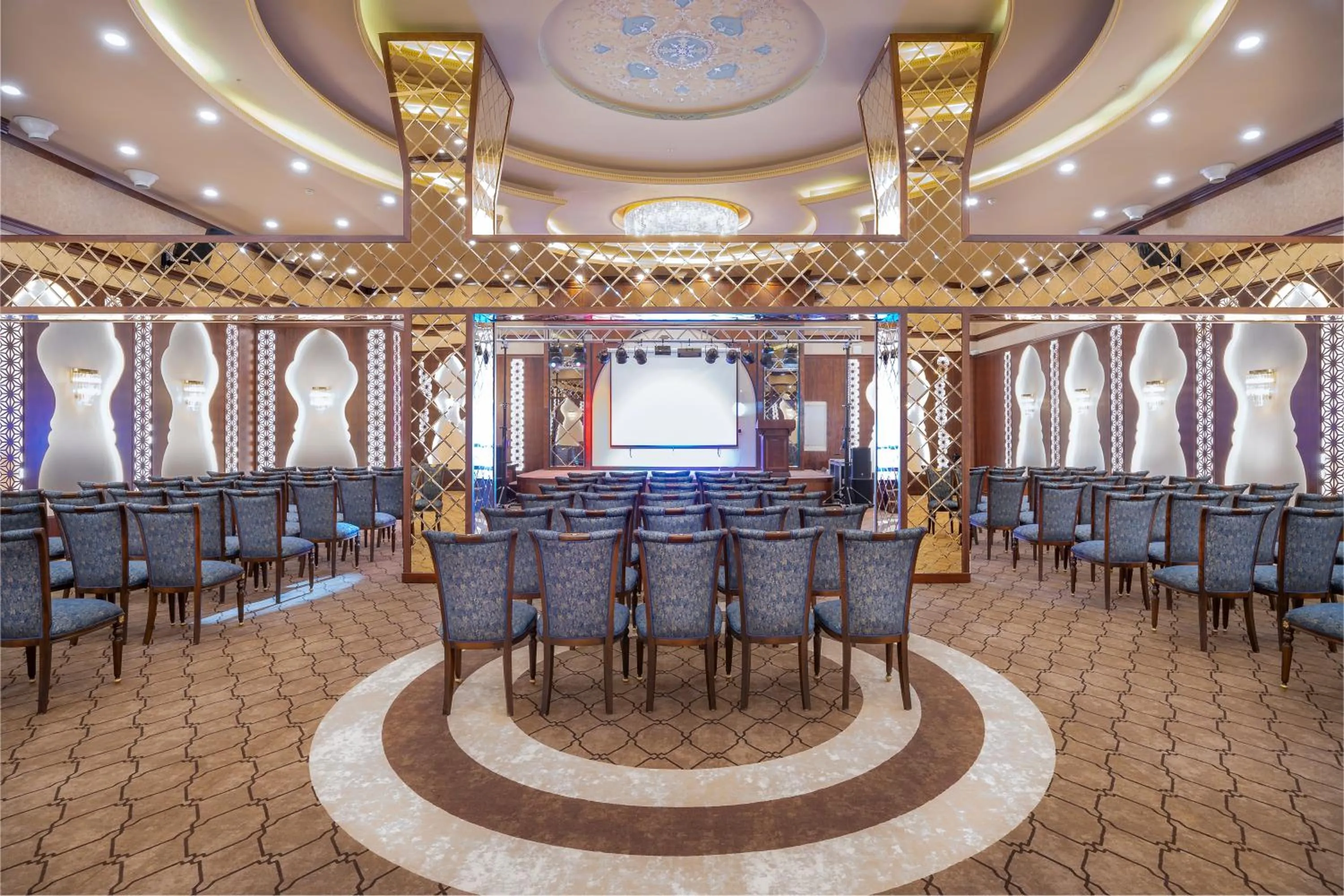 Meeting/conference room in Ramada Plaza by Wyndham Silivri