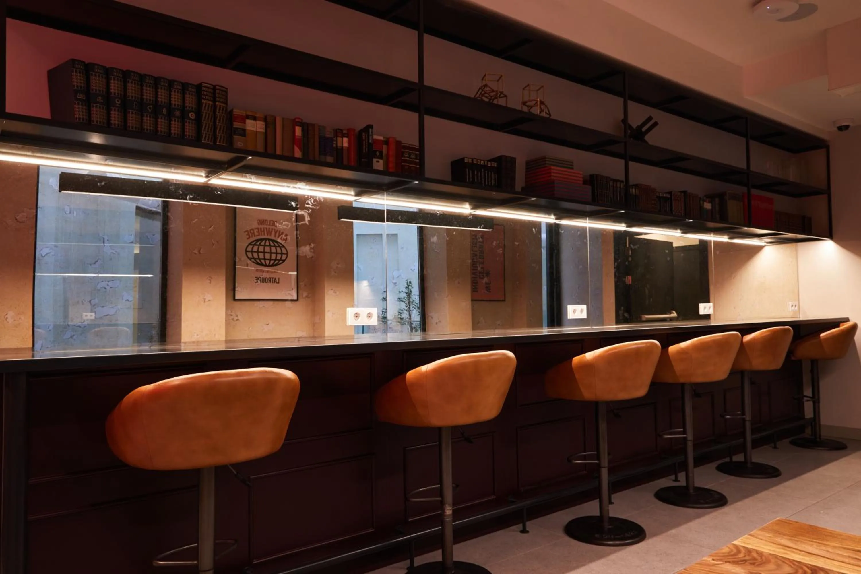 Dining area in LATROUPE Prado Hostel