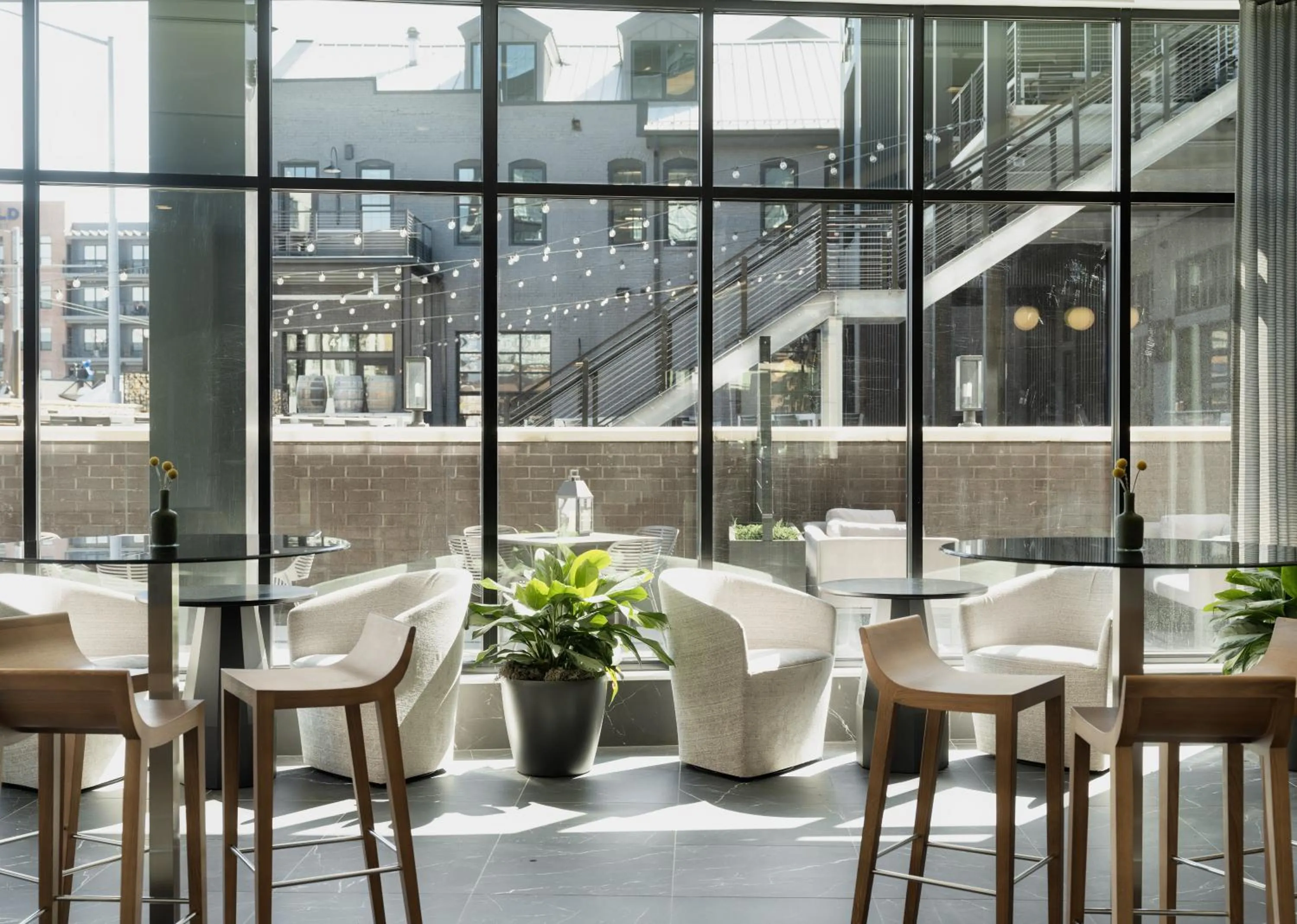 Lounge or bar in AC Hotel by Marriott Dayton