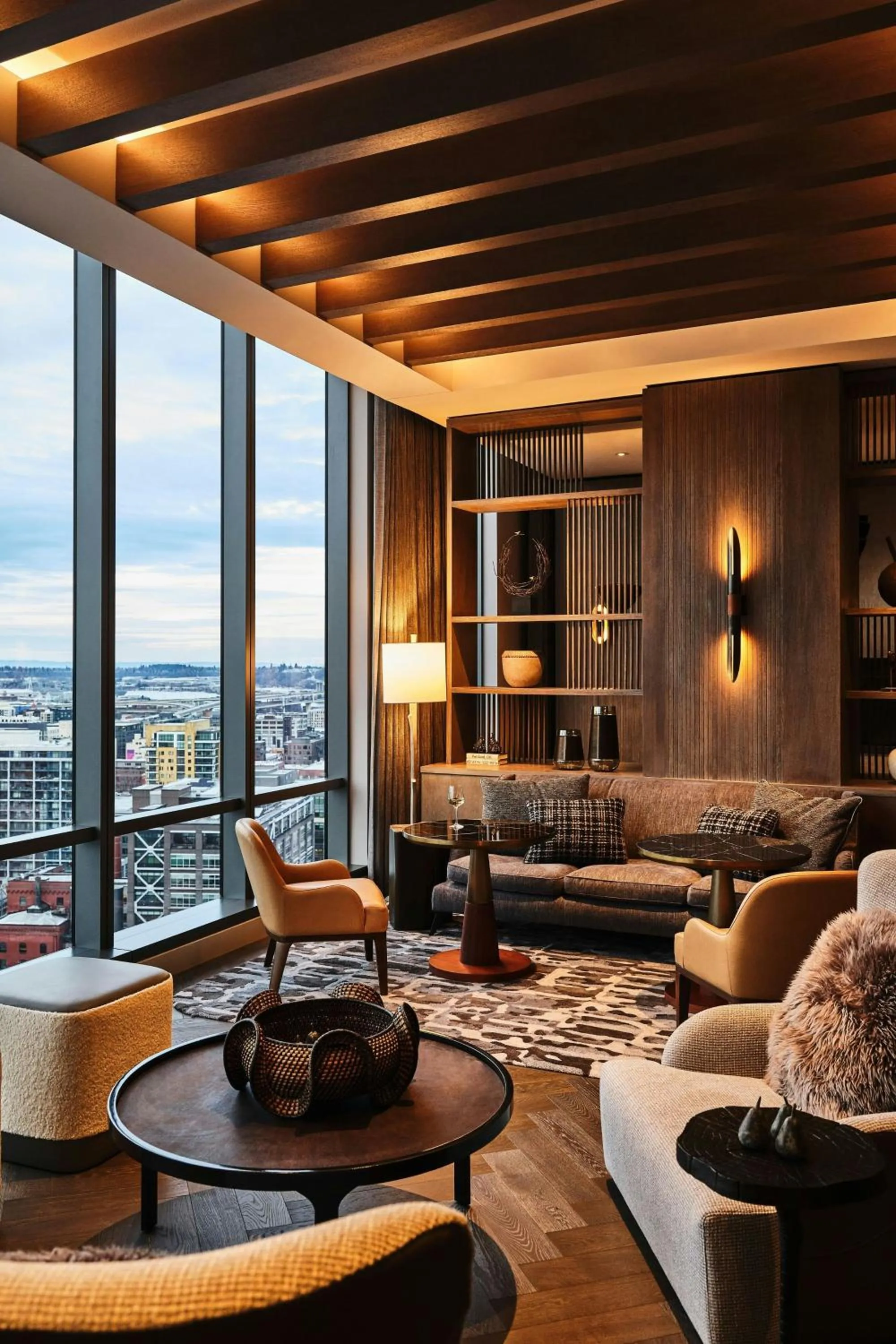 Lounge or bar in The Ritz-Carlton, Portland