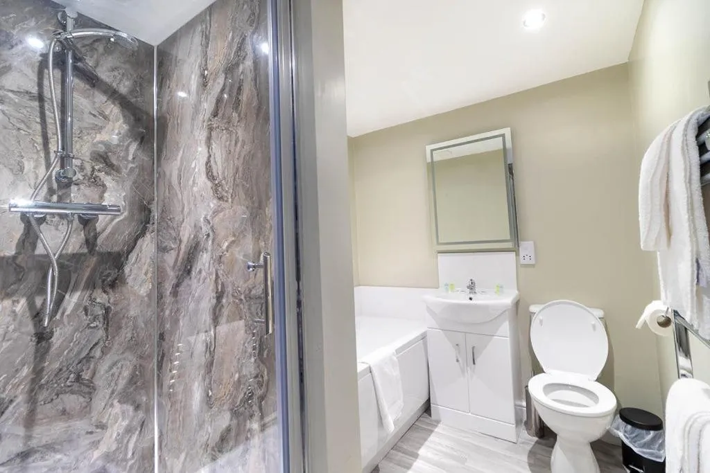 Shower in The Windmill Hotel