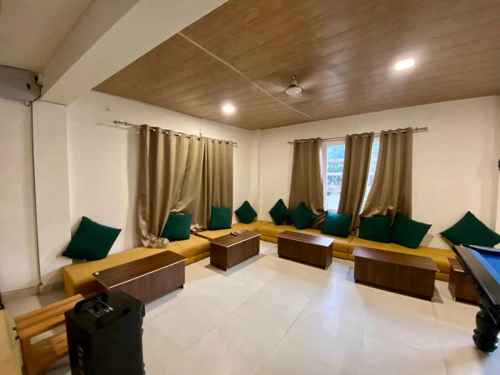 Breakfast in Around Stays Rishikesh, Tapovan