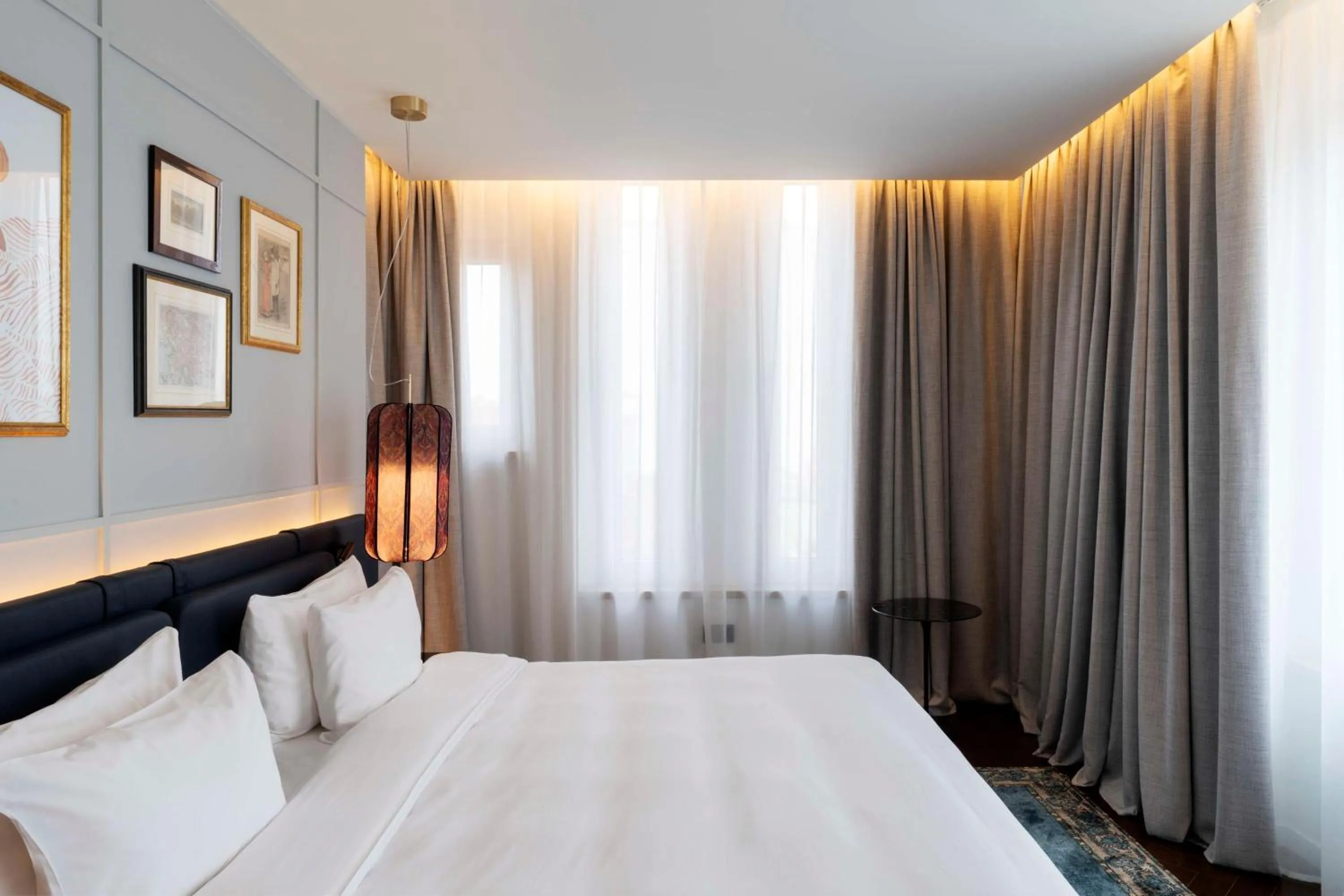 Photo of the whole room, Bed in Radisson Collection Hotel, Santa Sofia Milan
