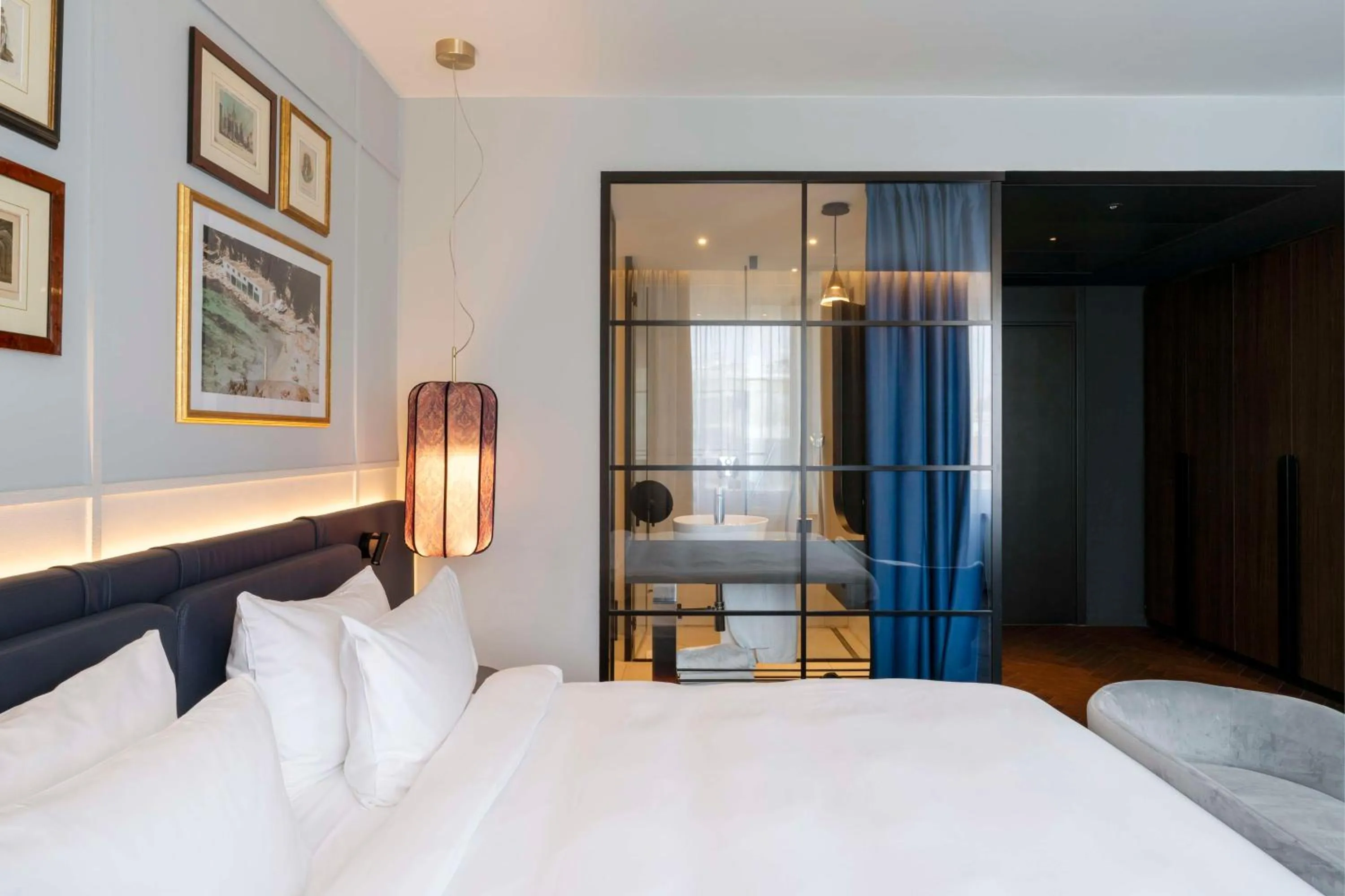 Bedroom, Bed in Radisson Collection Hotel, Santa Sofia Milan