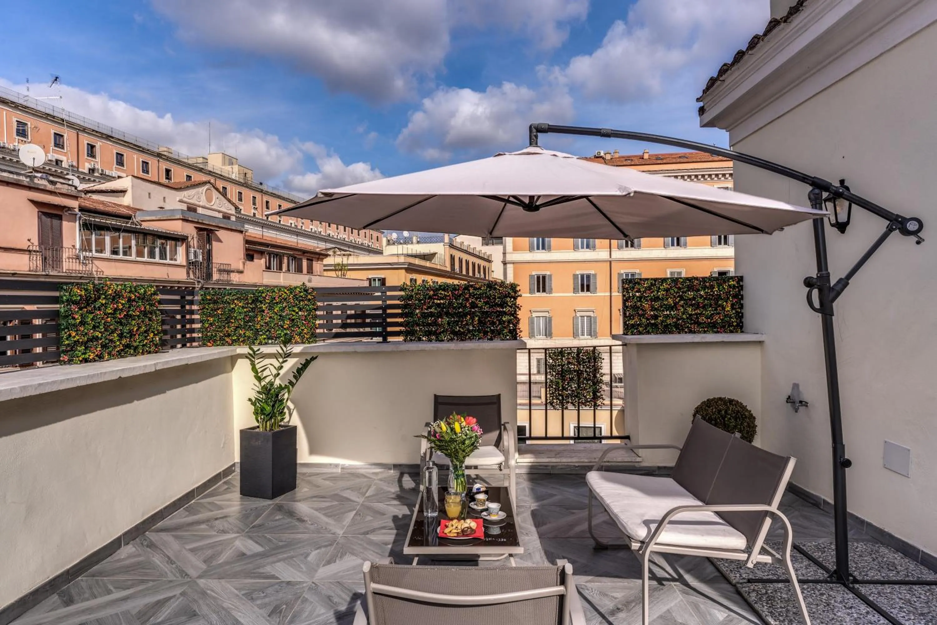 Balcony/Terrace in CC Palace Hotel