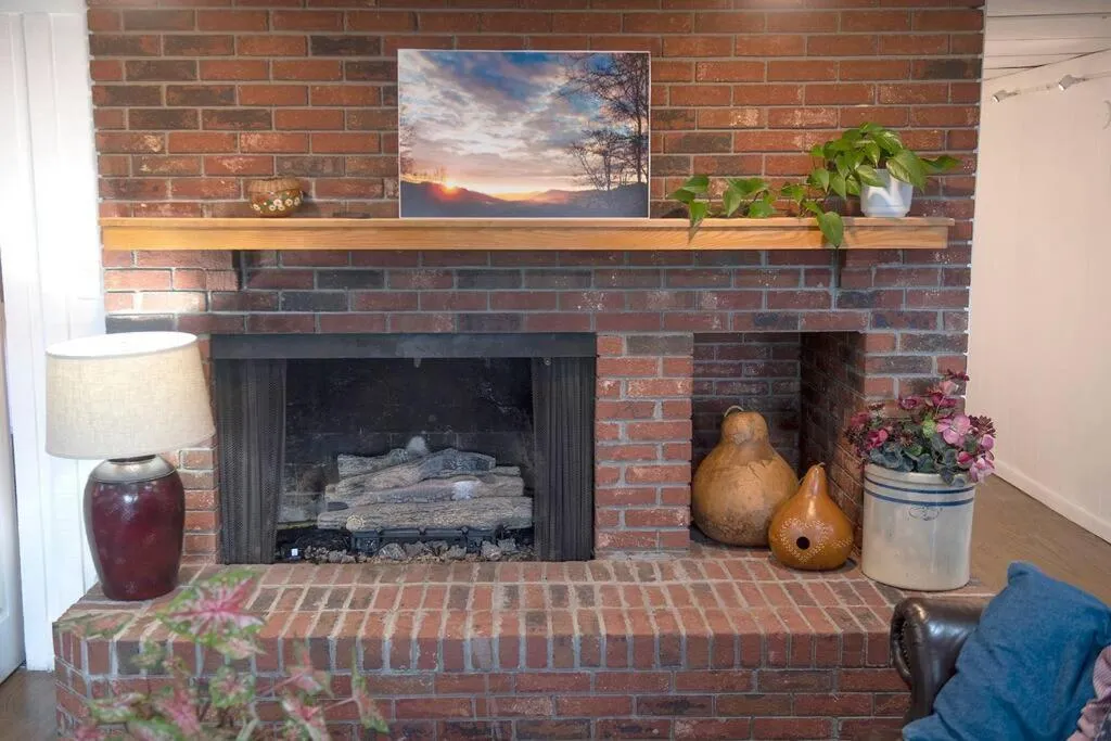 2 Bedroom Apartment overlooks WCU and Cullowhee NC - Smoke and Pet free