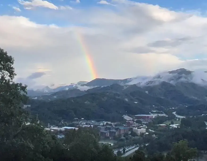 Two-Bedroom Apartment in 2 Bedroom Apartment overlooks WCU and Cullowhee NC - Smoke and Pet free Two-Bedroom Apartment in 2 Bedroom Apartment overlooks WCU and Cullowhee NC - Smoke and Pet free