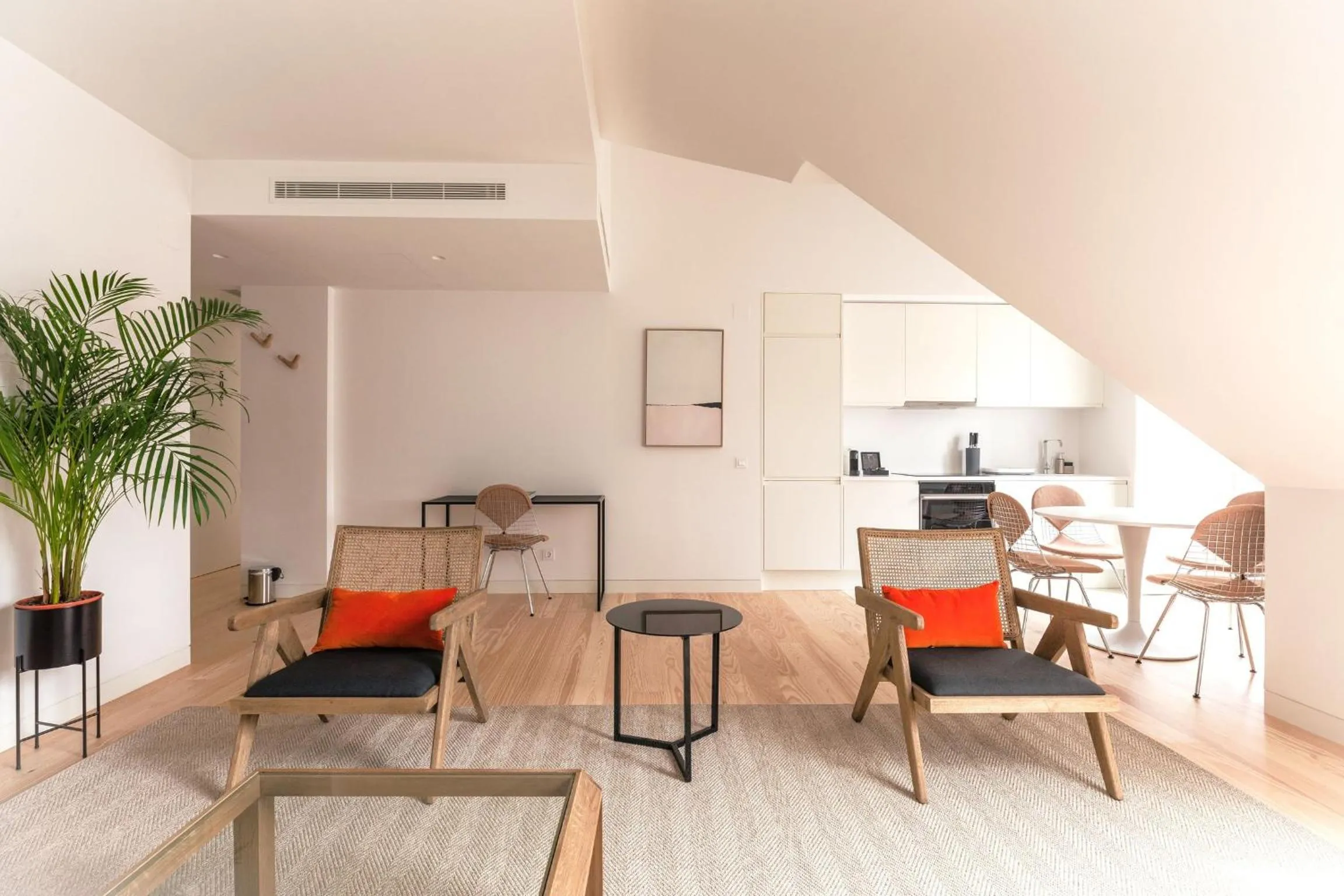 Ando Living - Douradores House