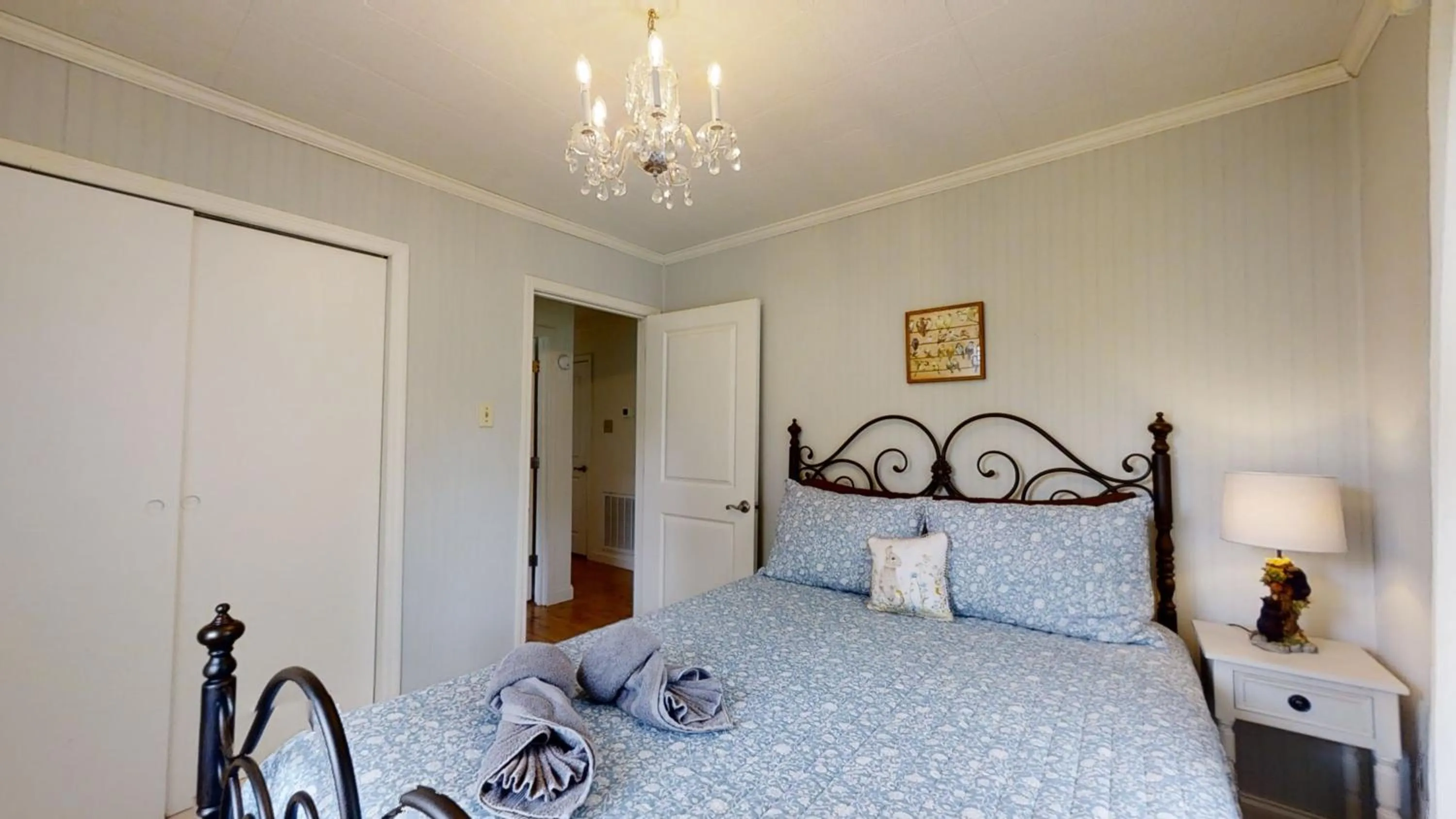 Bed in Peace of Paradise