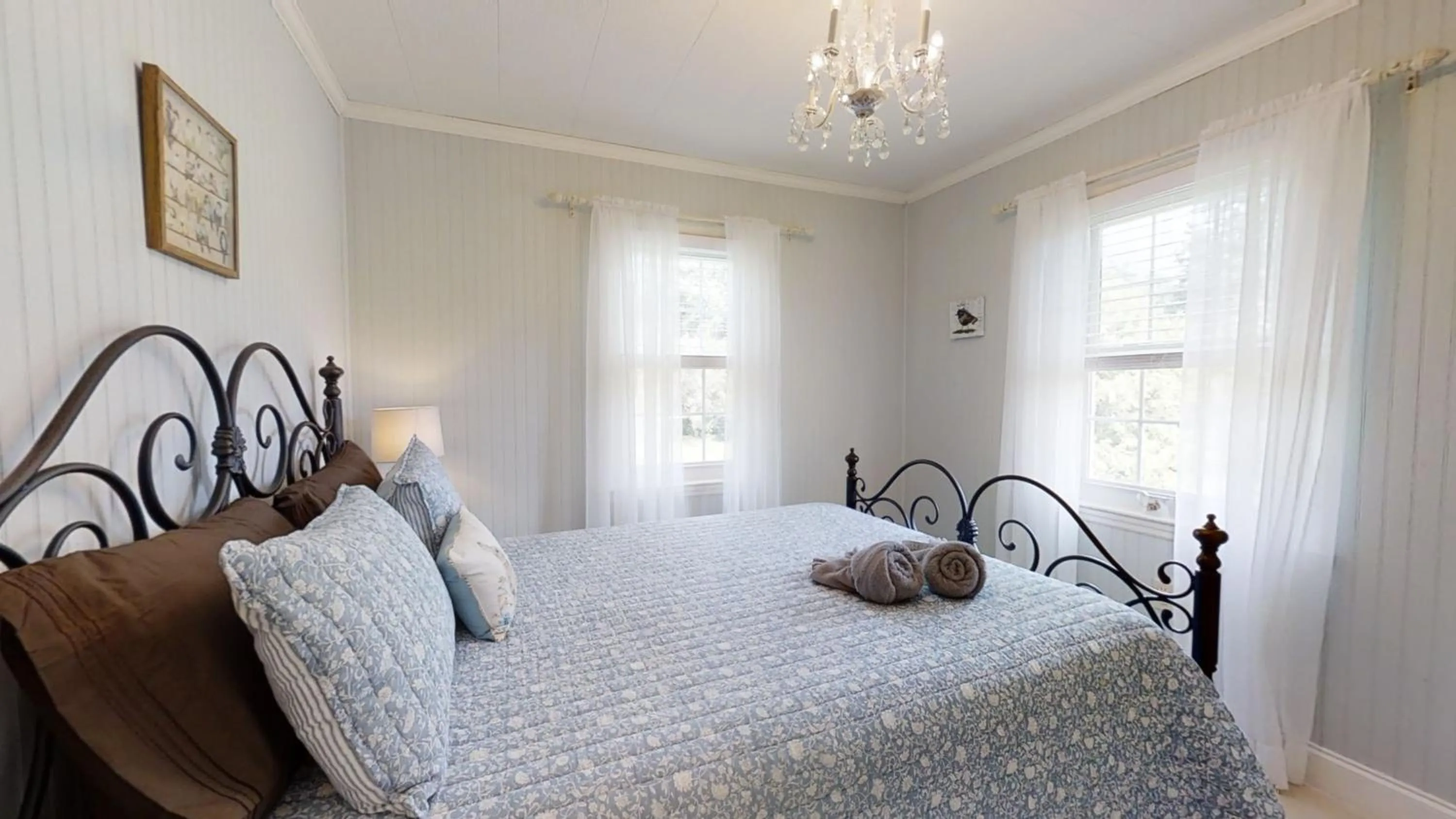 Bed in Peace of Paradise