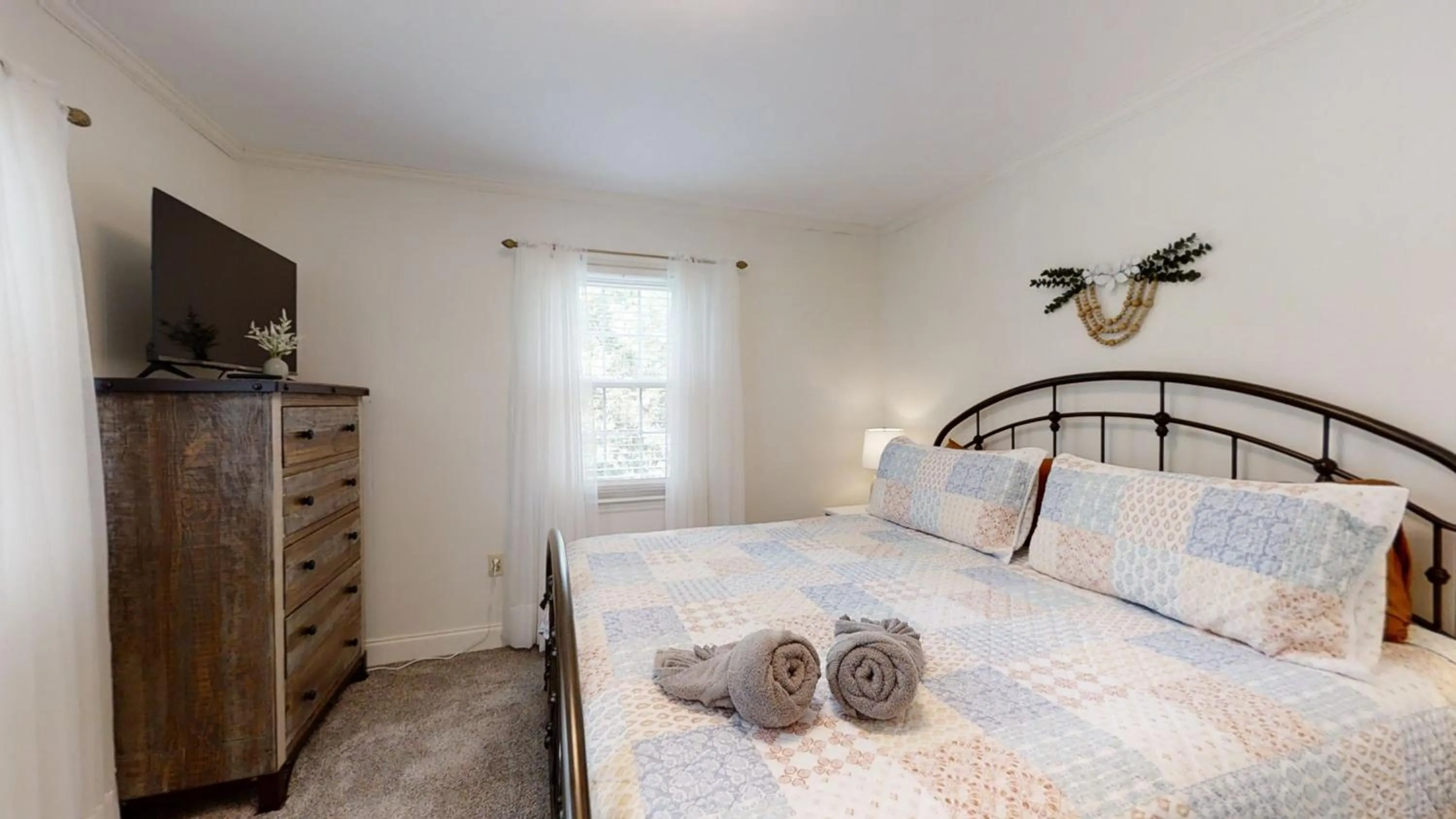 Bed in Peace of Paradise