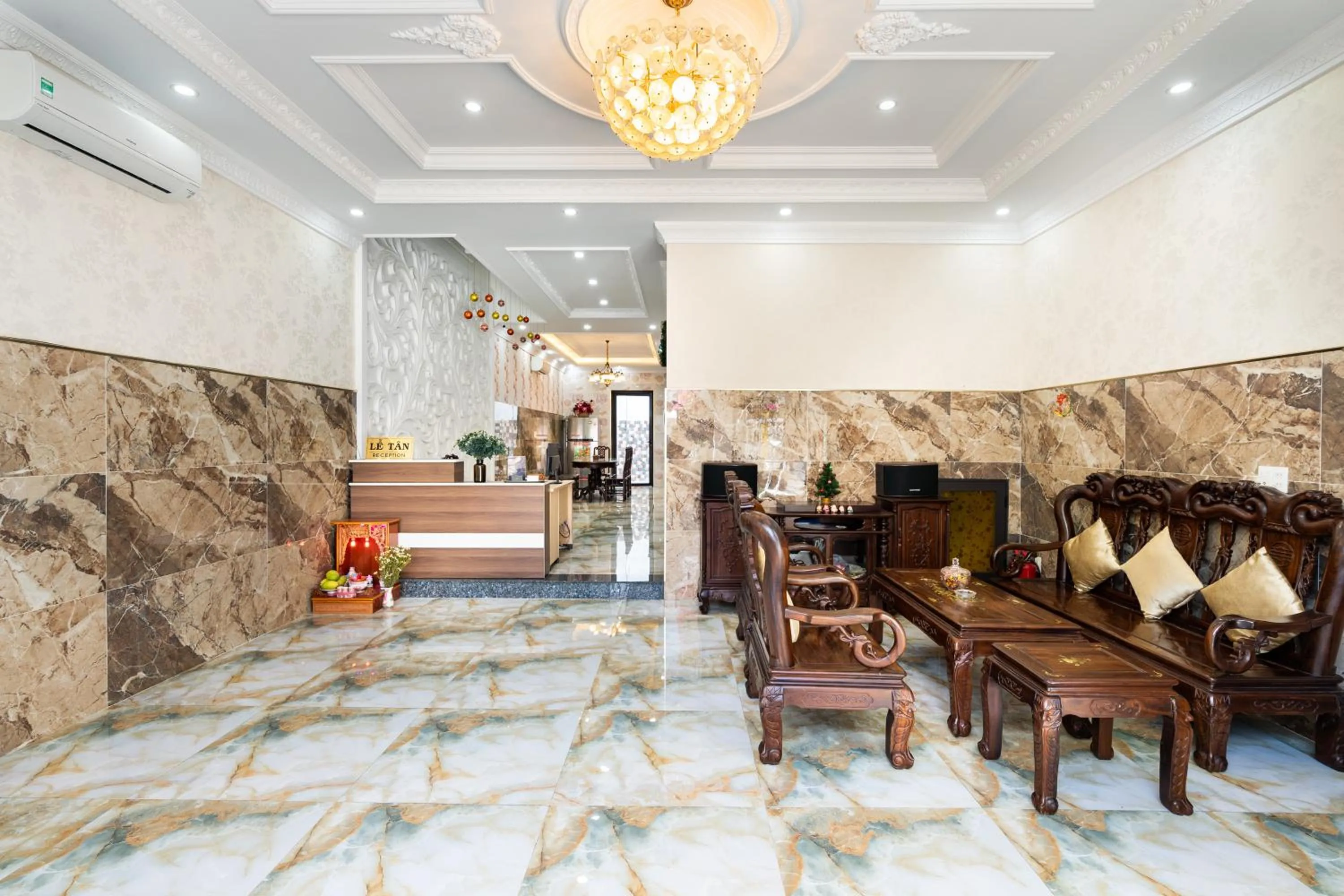 Communal lounge/ TV room in Joi Hospitality - KP House