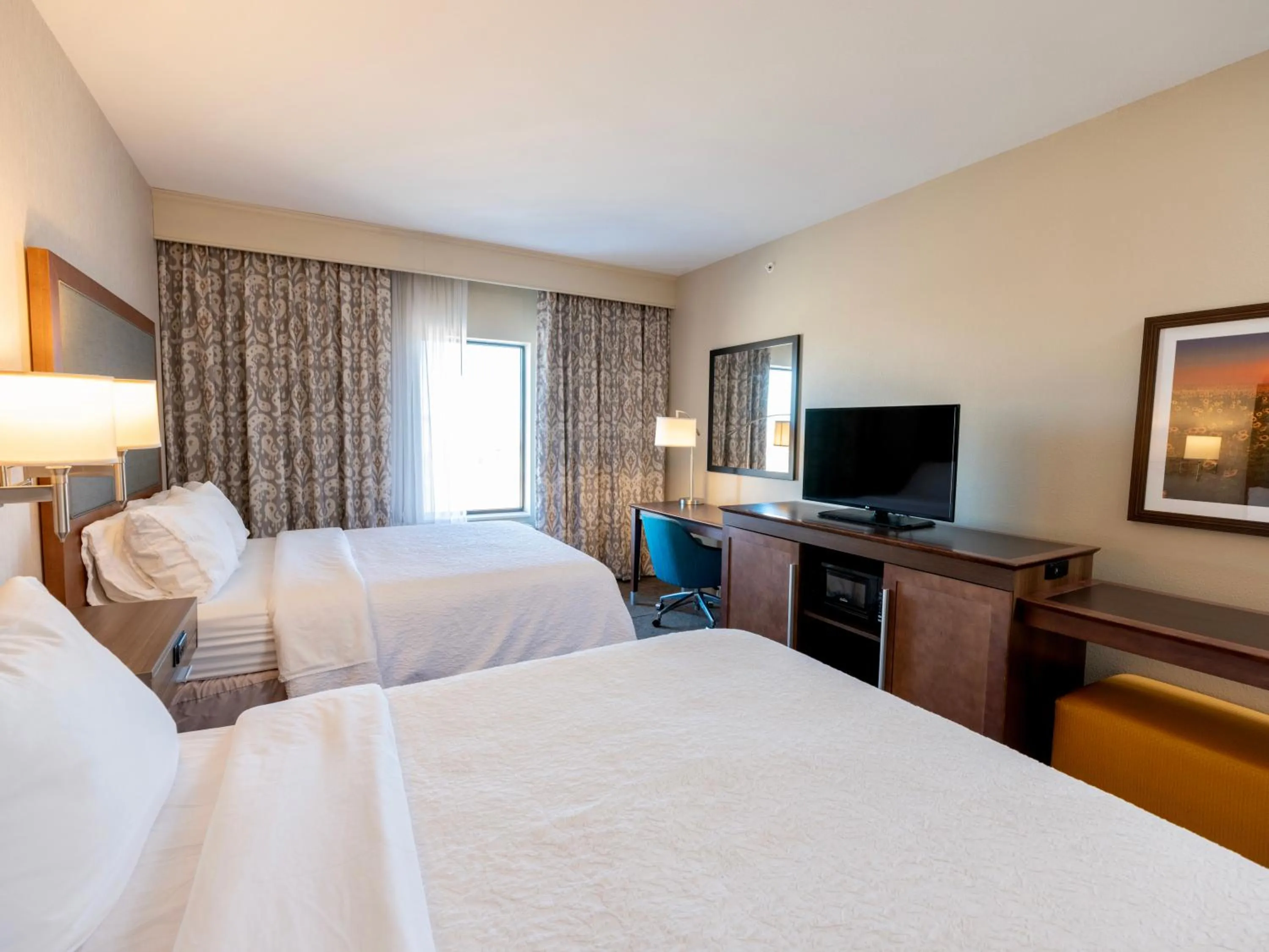 Bedroom, Bed in Quality Inn - Pratt