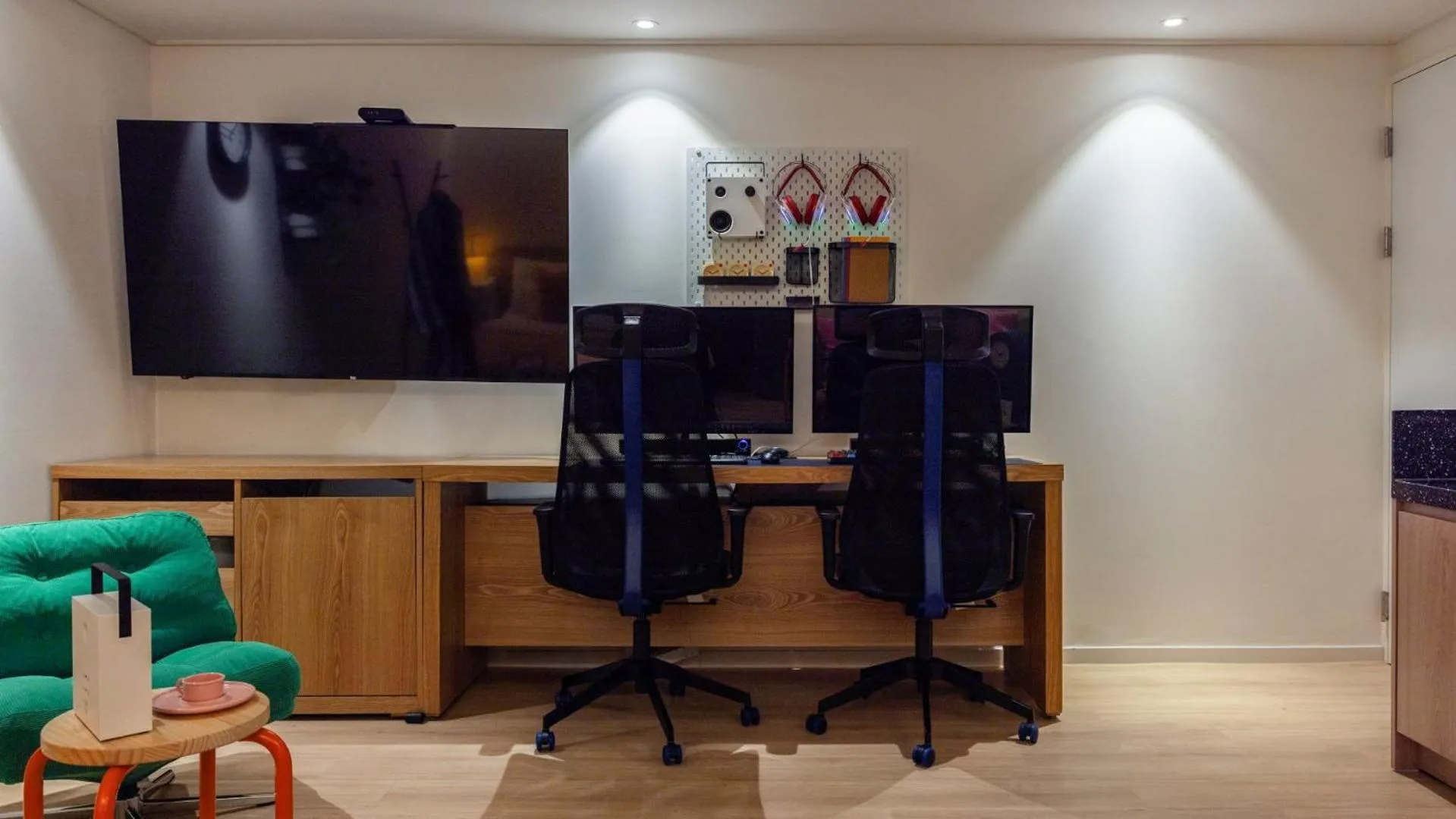 TV and multimedia in Aank Hotel Incheon Bupyeong