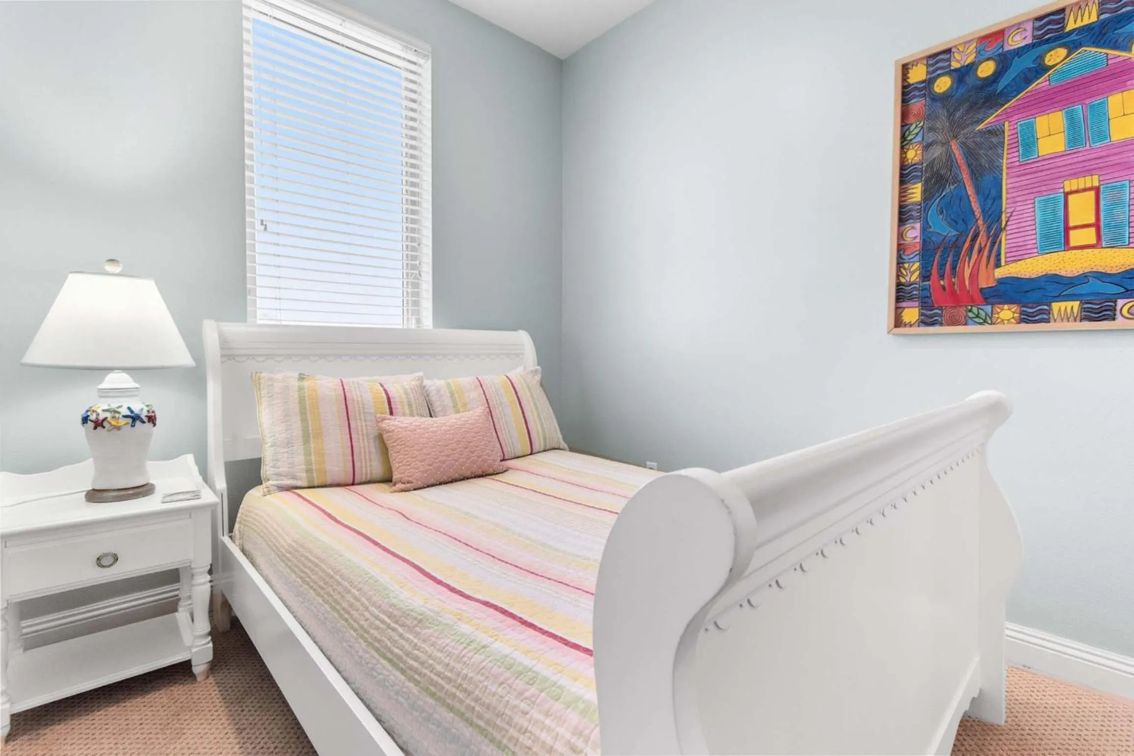 Bed in Hannah's Beach Paradise