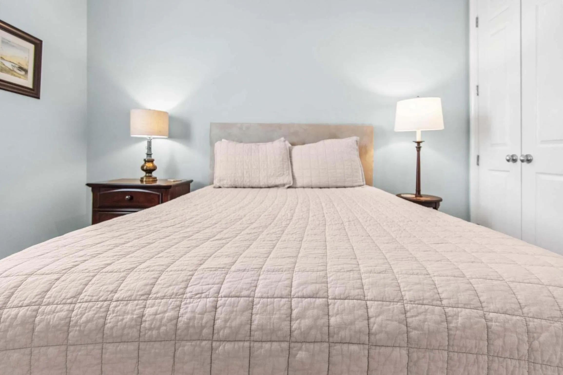 Bed in Hannah's Beach Paradise