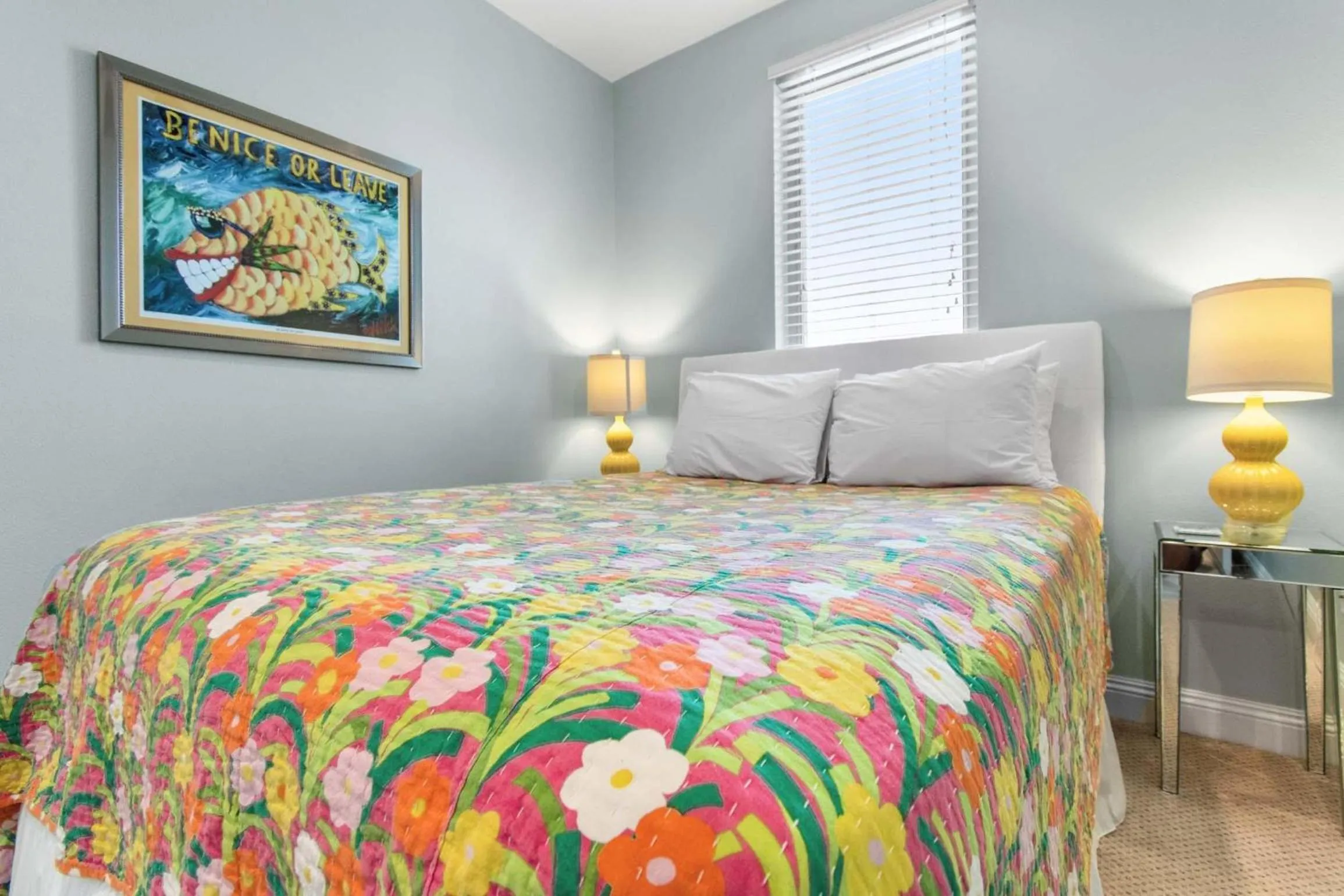 Bed in Hannah's Beach Paradise