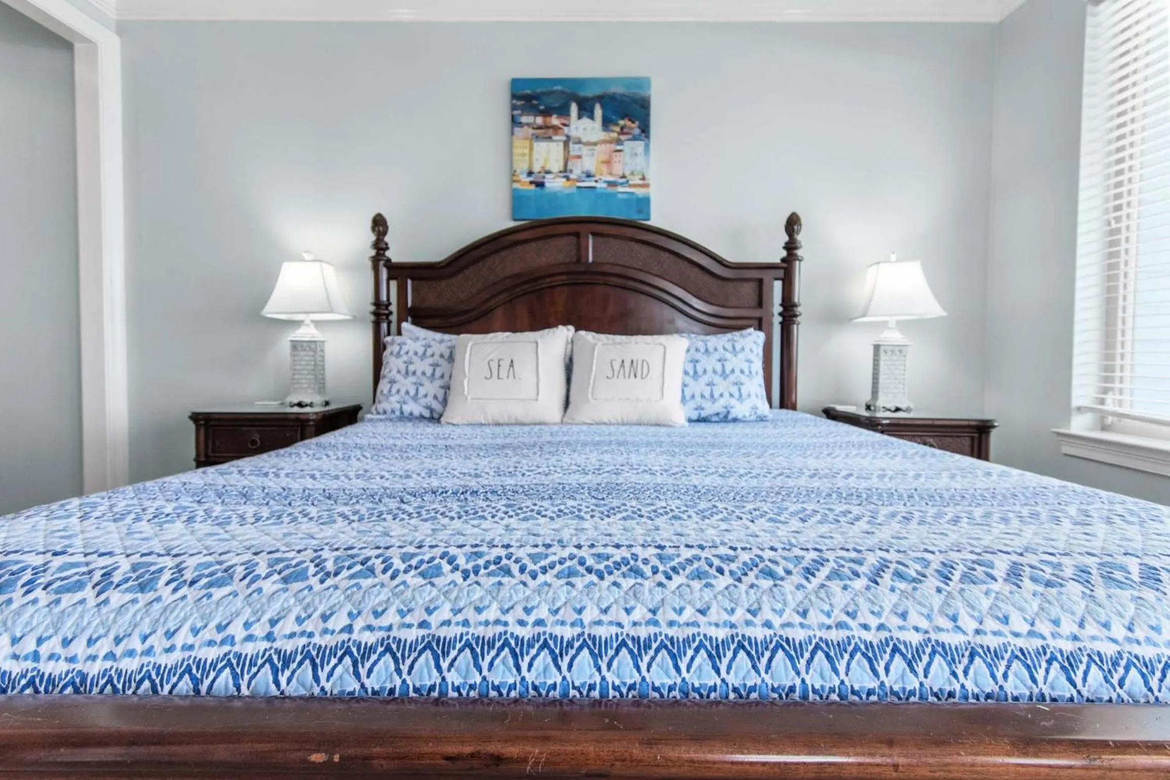 Bed in Hannah's Beach Paradise