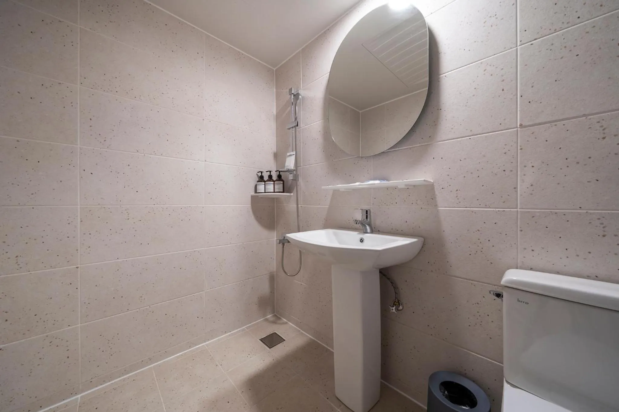 Nomad Aank Hotel Gumi